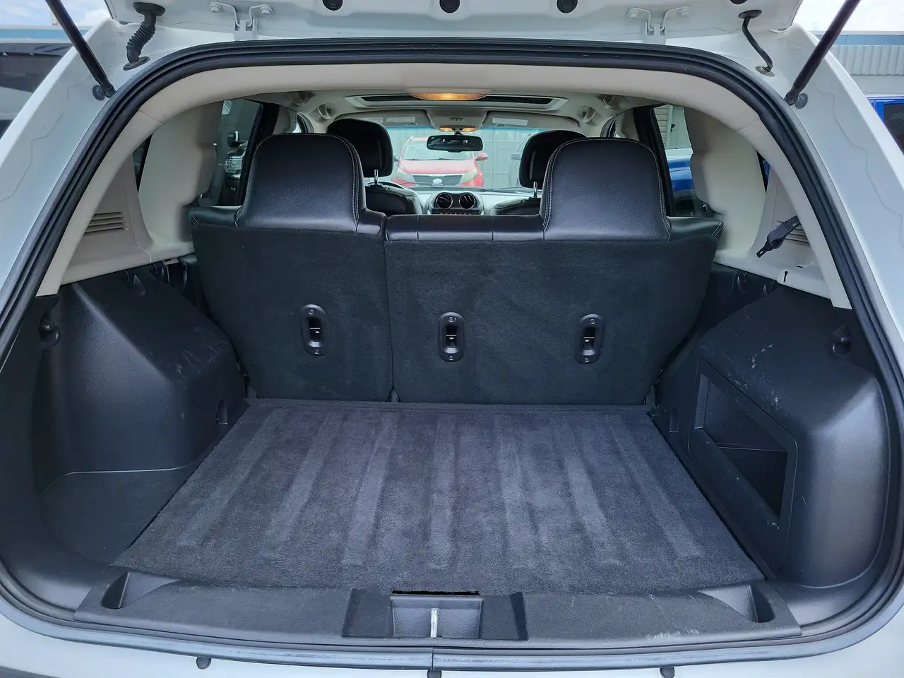 Jeep Compass photo Jeep Compass