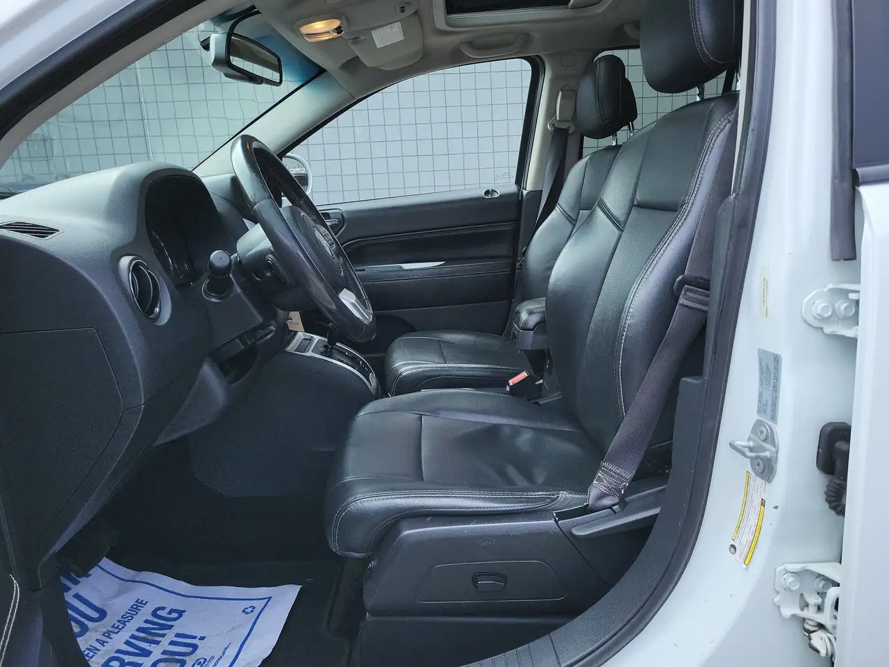 Jeep Compass photo Jeep Compass