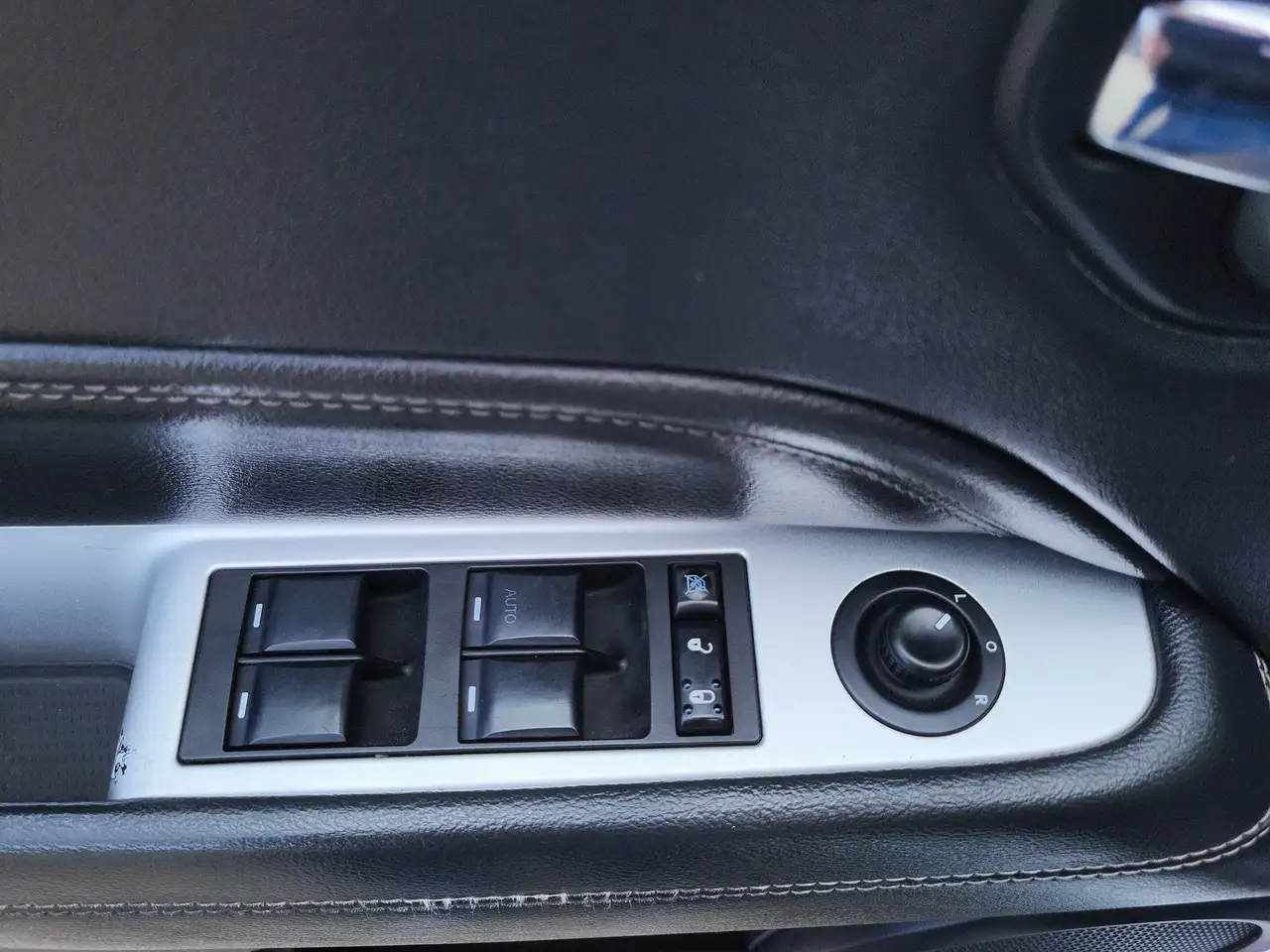 Jeep Compass photo Jeep Compass