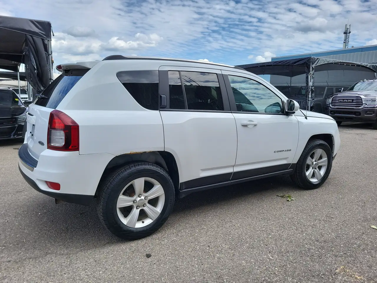 Jeep Compass photo Jeep Compass