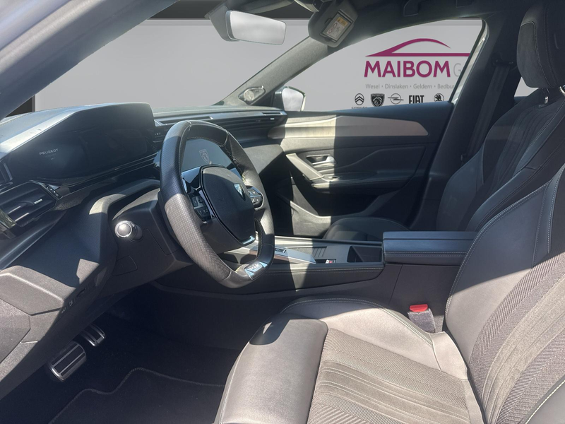 Peugeot 408 Plug in Hybrid 225 GT — photo 9