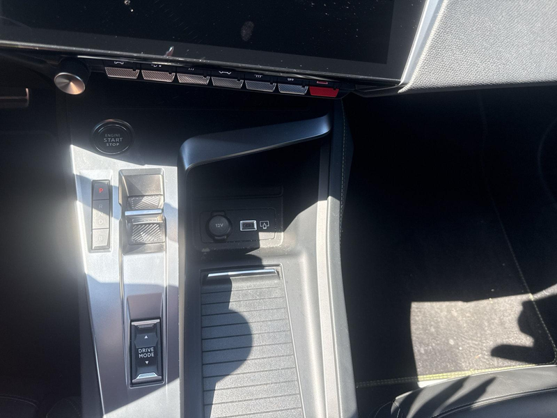 Peugeot 408 Plug in Hybrid 225 GT — photo 19