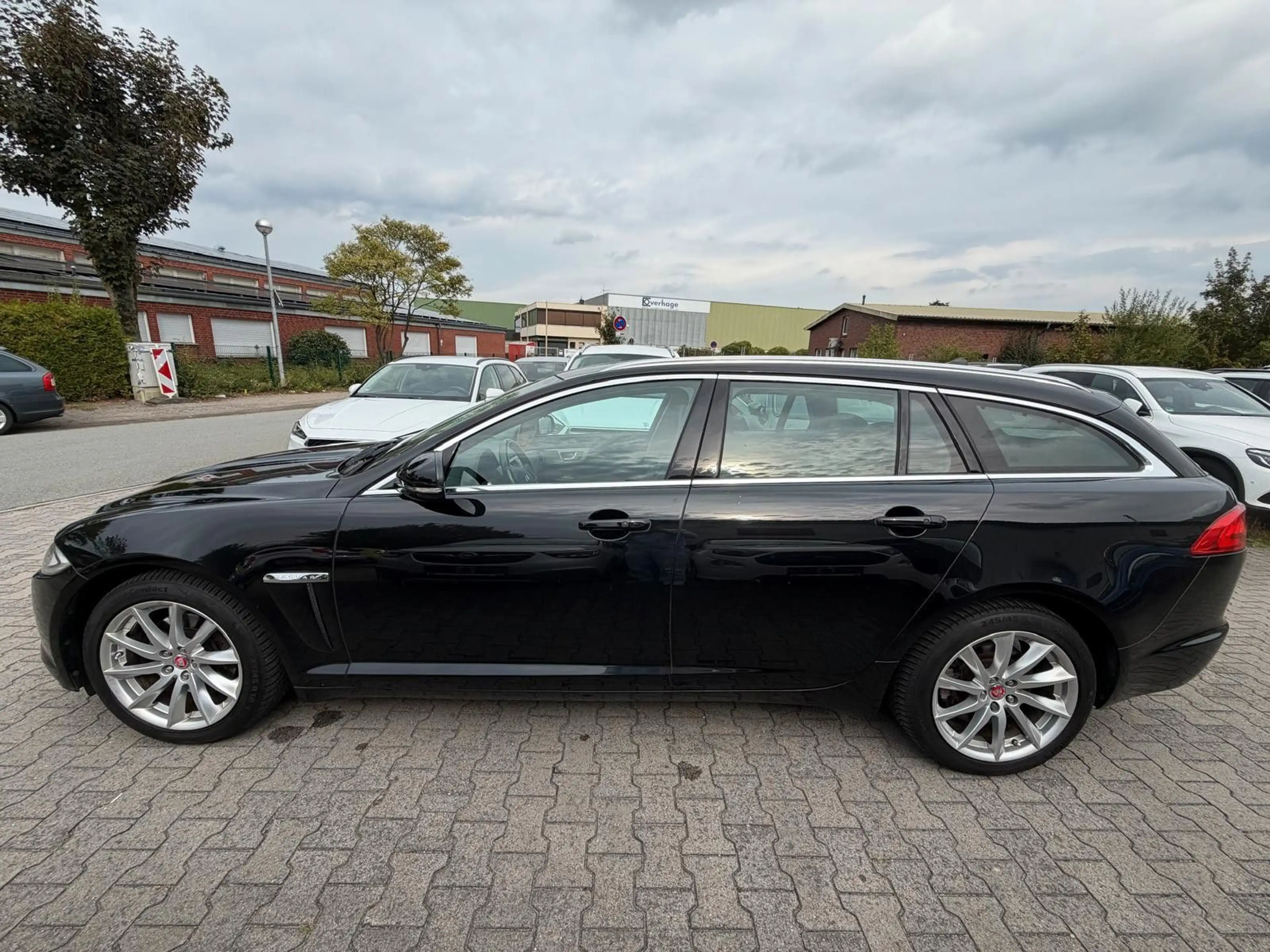 Jaguar XF 2.2D, TÜV NEU,Automatik,Navi,PDC,Xenon,AHK — photo 6