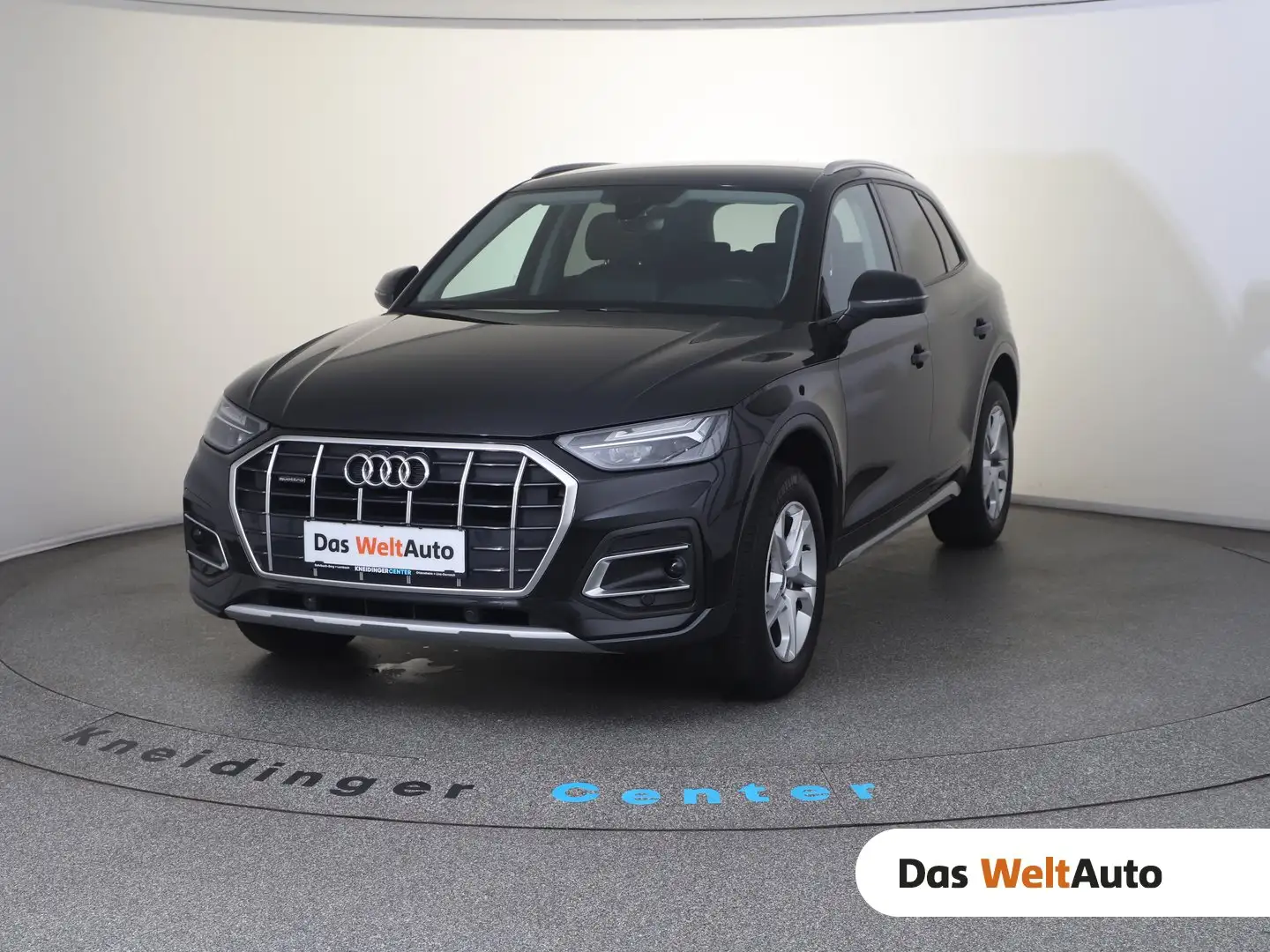 Audi Q5 40 TDI quattro intense Schwarz - 1