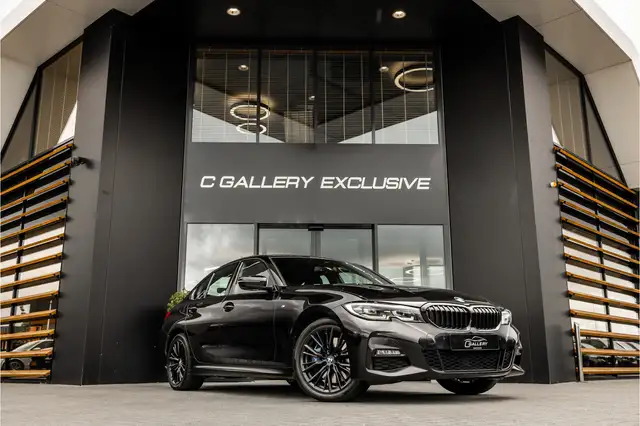 BMW 330 3-serie 330e High Executive - M Sport | Origineel