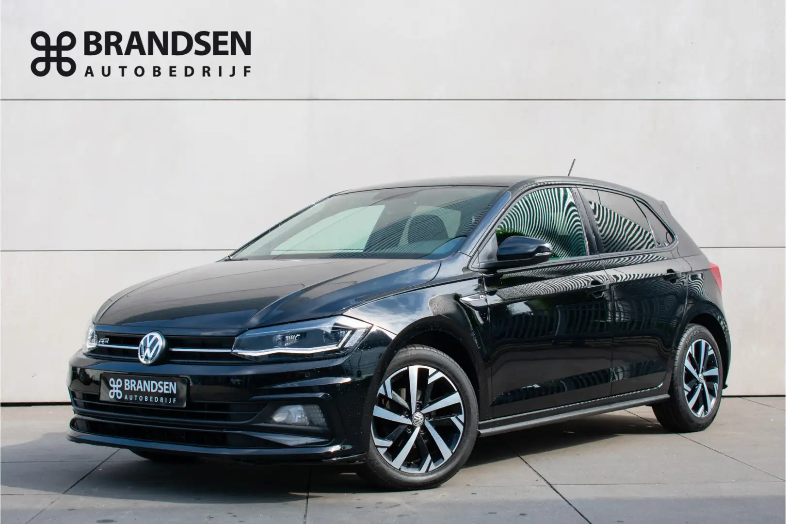 Volkswagen Polo 1.0 TSI Highline -R-line-Led-17''-Navi-virtual- Zwart - 1