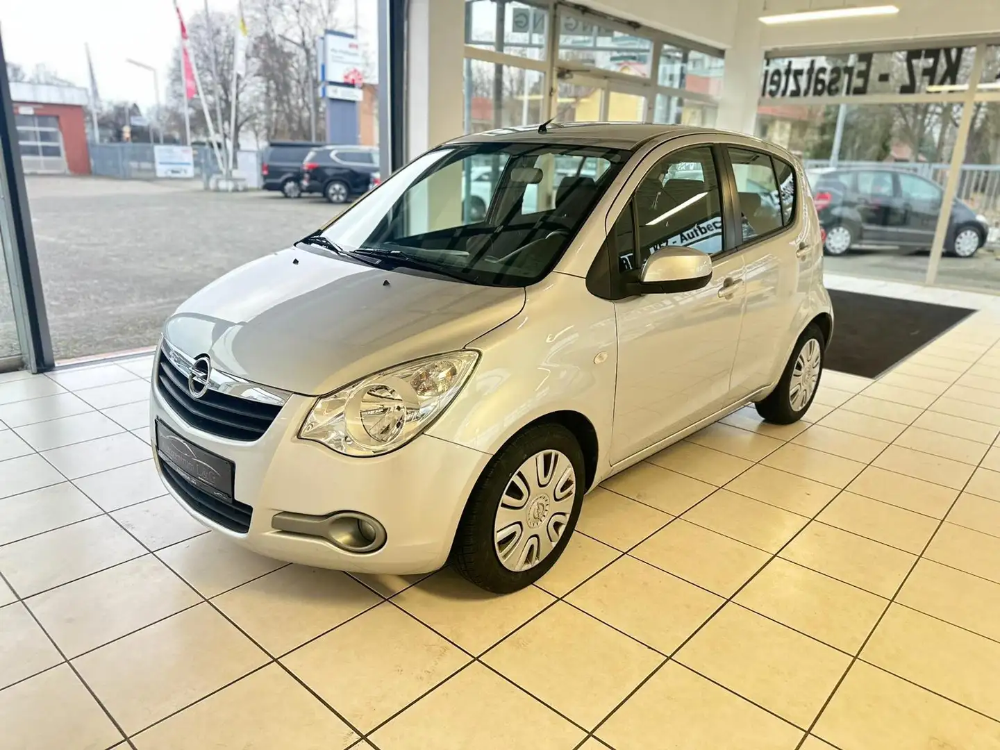 Opel Agila Edition Grau - 2