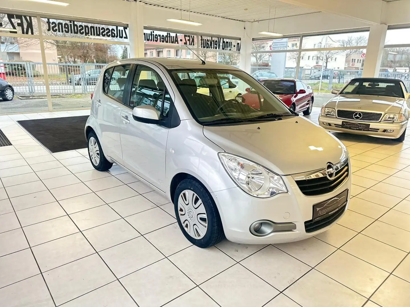 Opel Agila Edition Grau - 1