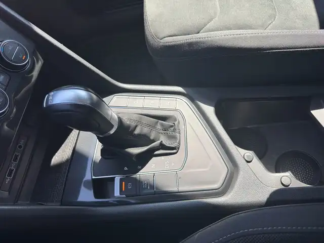 Volkswagen Tiguan view 11