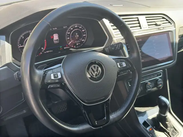 Volkswagen Tiguan view 9