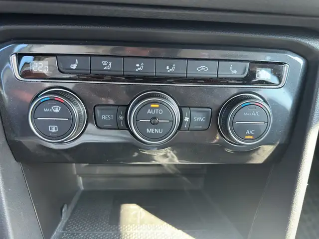 Volkswagen Tiguan view 14