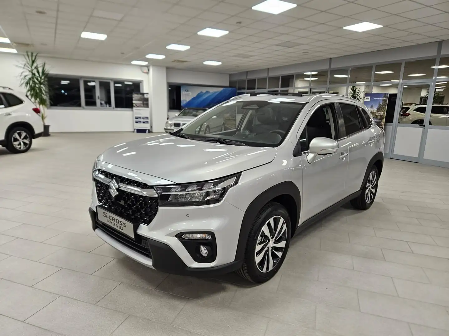 Suzuki S-Cross Hybrid 1.4 STARVIEW Automatic 4x4 AllGrip Bianco - 2