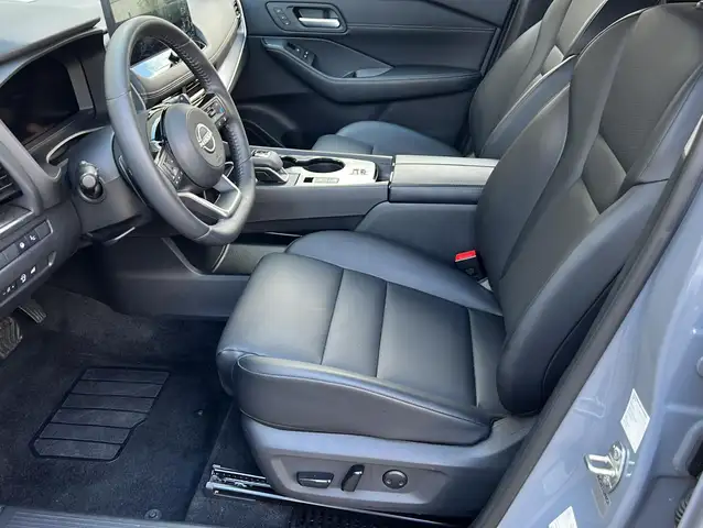 Nissan X-Trail view 7