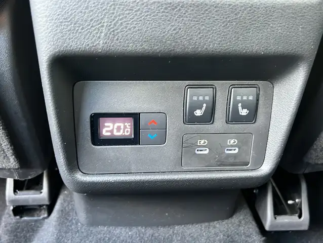 Nissan X-Trail view 8