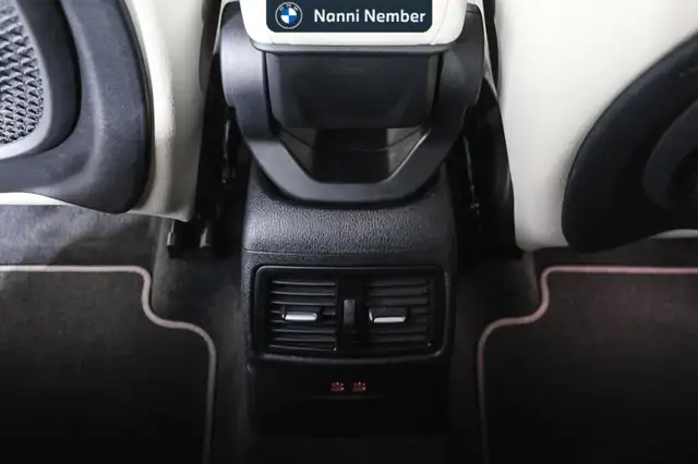 BMW X1 view 13
