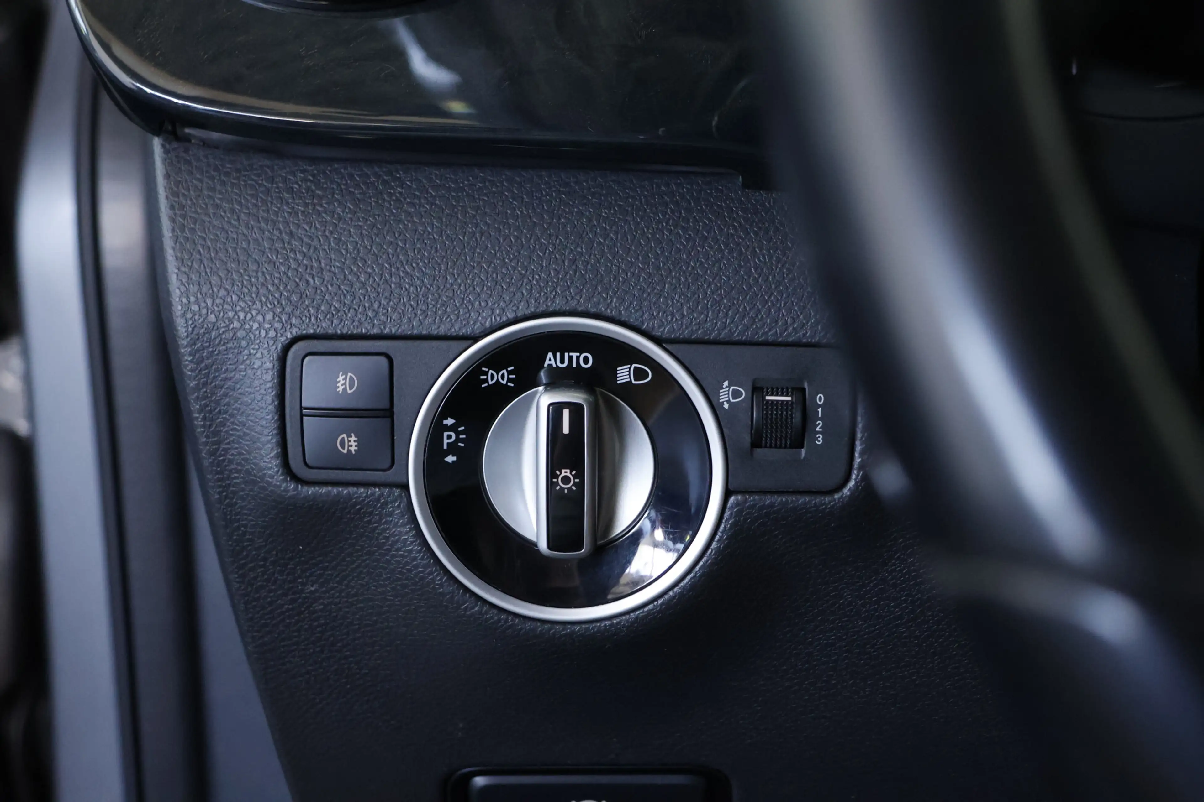 Mercedes-Benz B 180 Prestige / Leder / CarPlay / Trekhaak / Cruisecont — photo 24