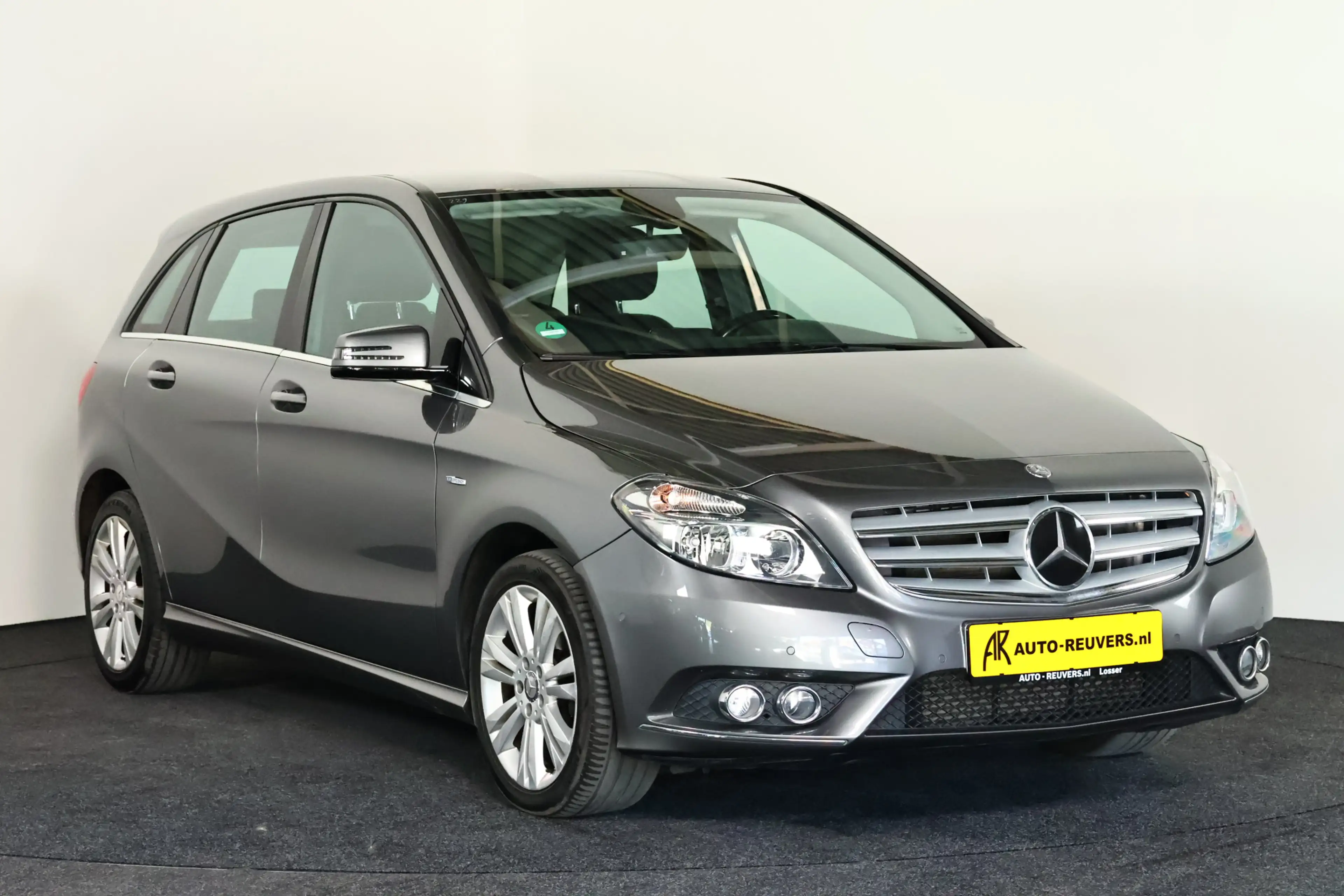 Mercedes-Benz B 180 Prestige / Leder / CarPlay / Trekhaak / Cruisecont — photo 5