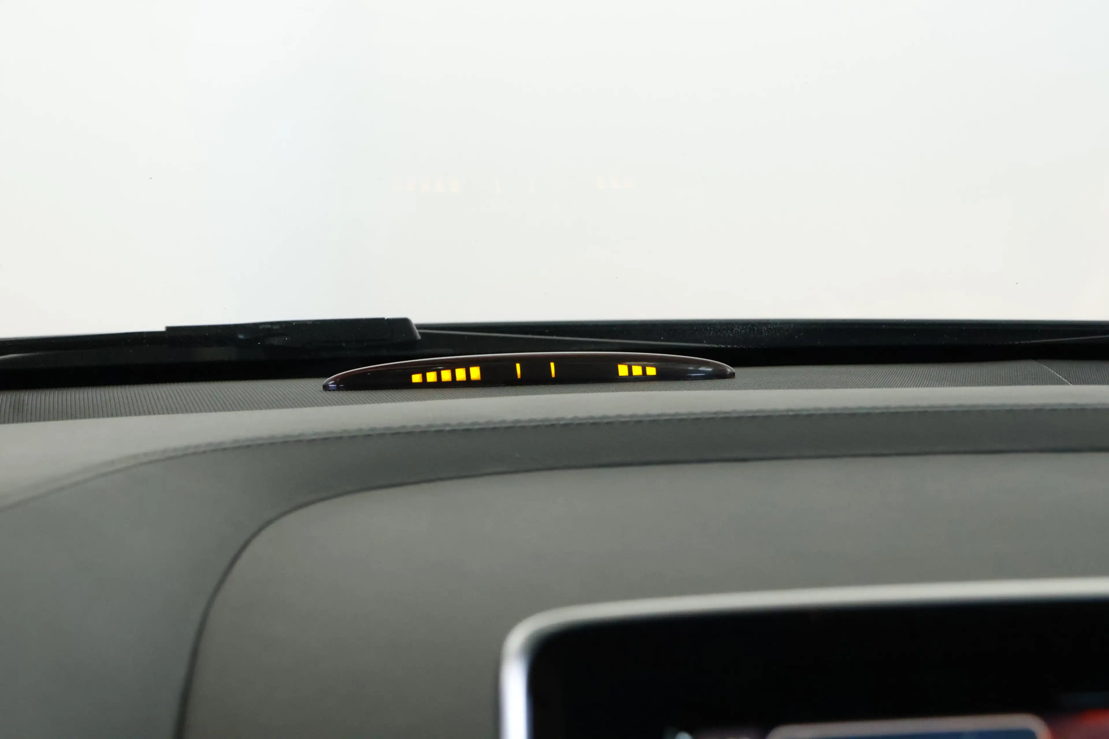 Mercedes-Benz B 180 Prestige / Leder / CarPlay / Trekhaak / Cruisecont — photo 19