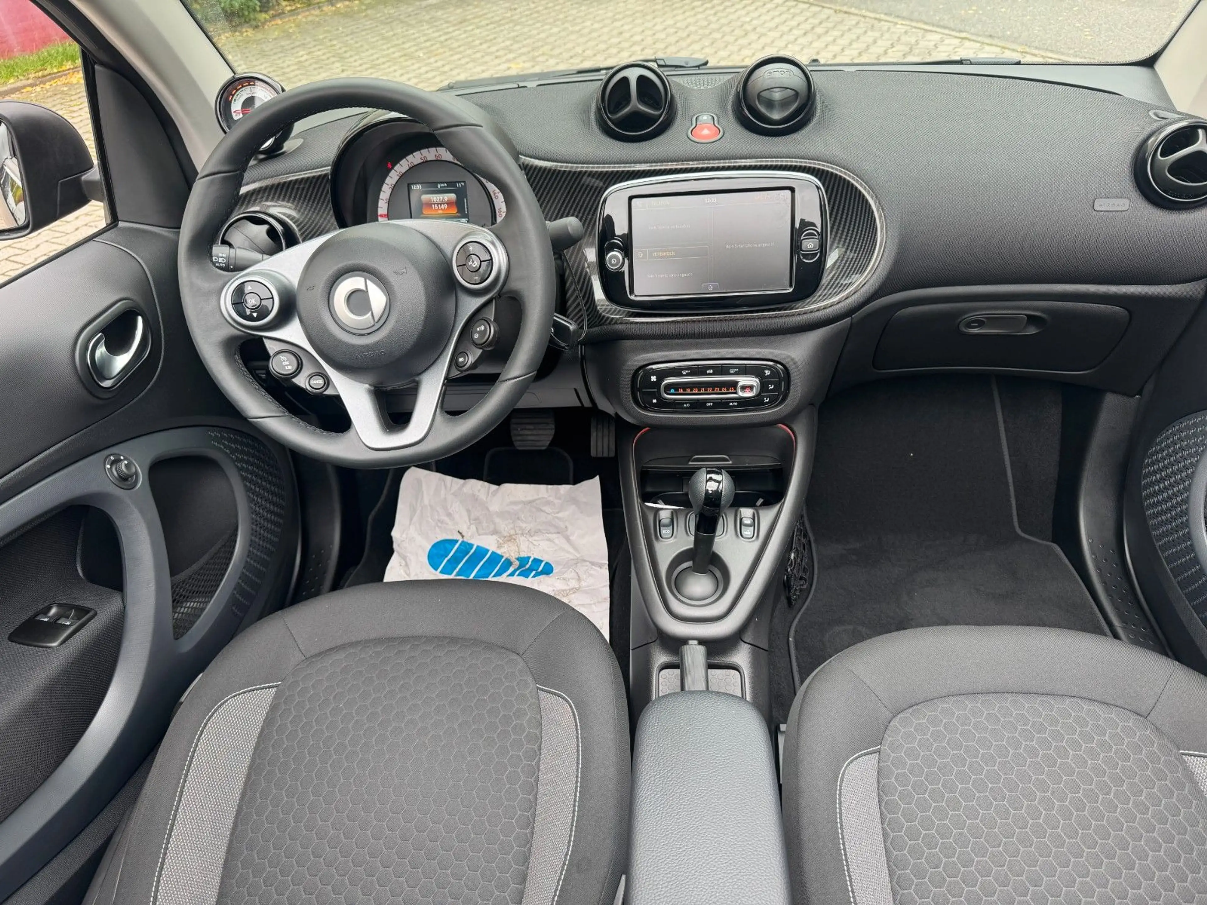 smart forTwo cabrio electric drive / EQ — photo 10
