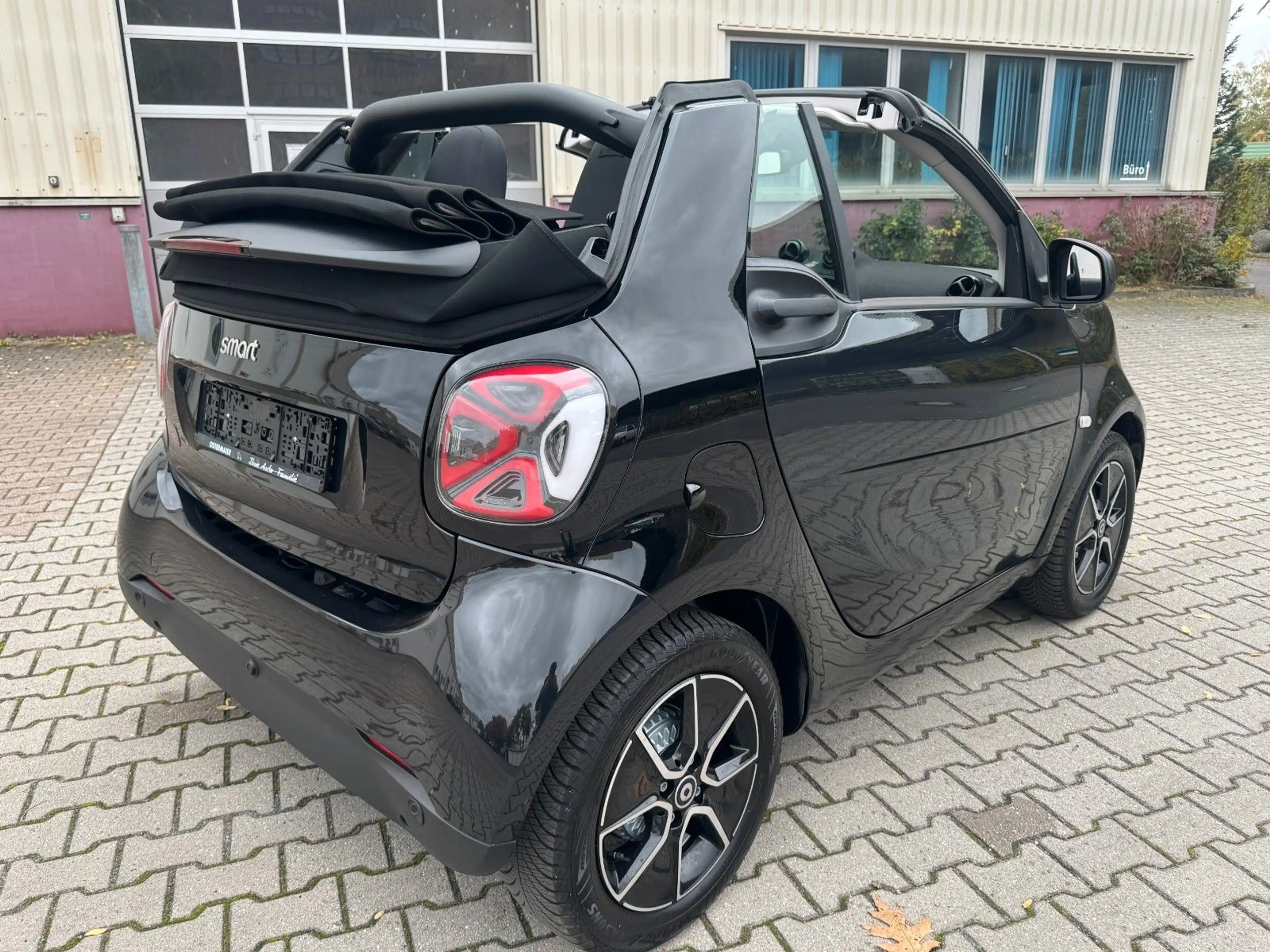 smart forTwo cabrio electric drive / EQ — photo 6