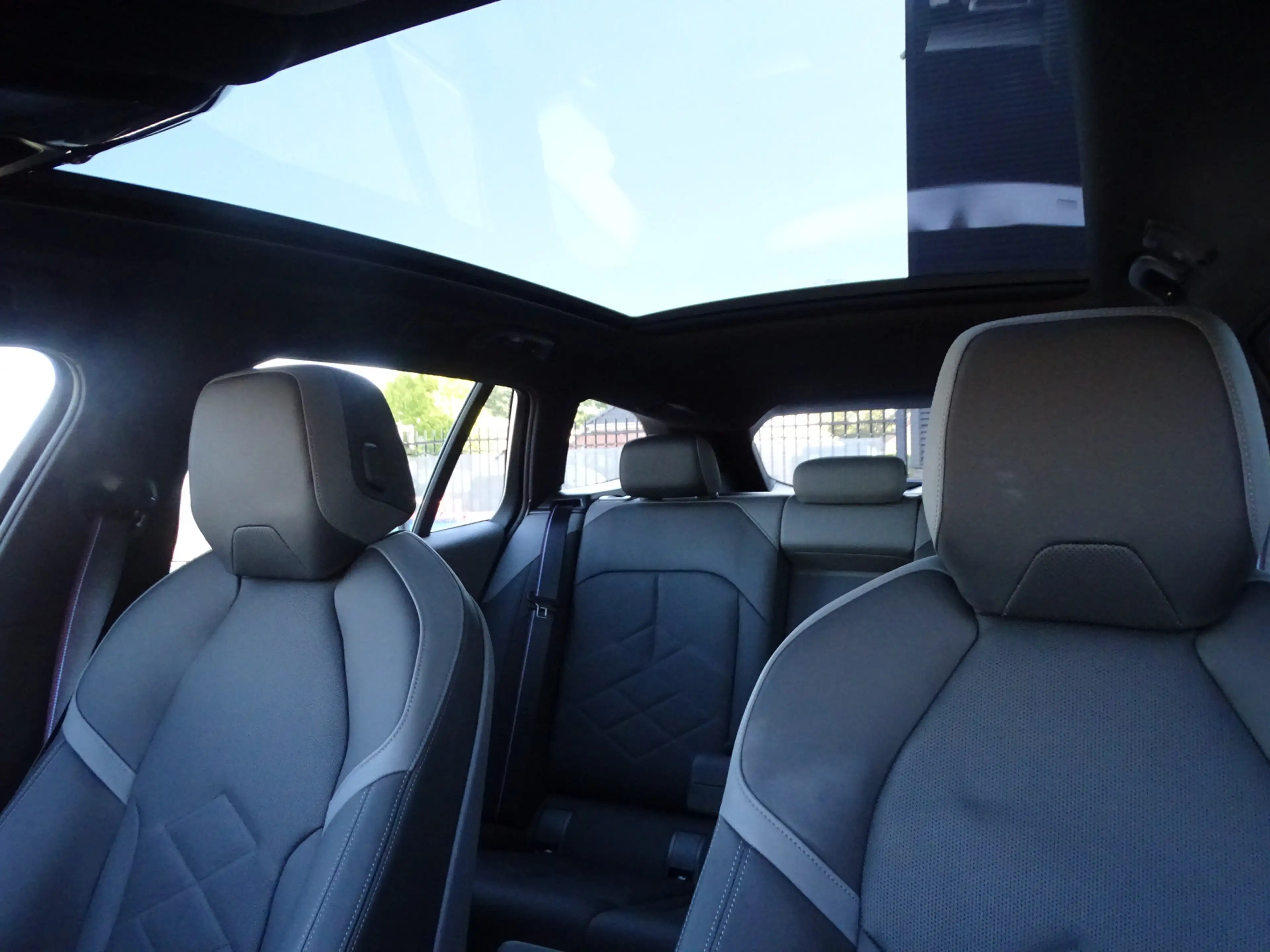 BMW 550 5-serie Touring 550e xDrive M Sport Pro Pano.Dak M — photo 26