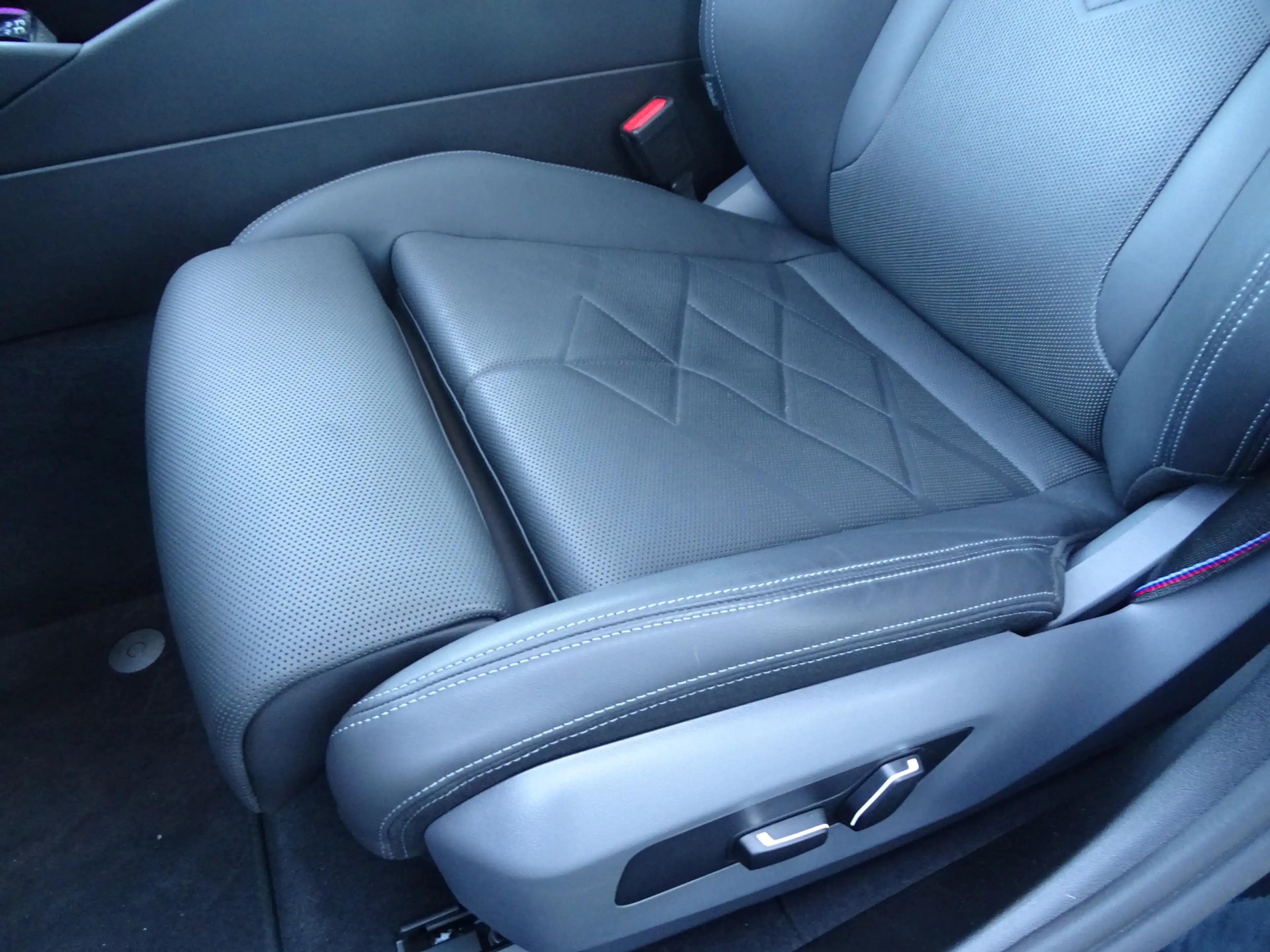 BMW 550 5-serie Touring 550e xDrive M Sport Pro Pano.Dak M — photo 28