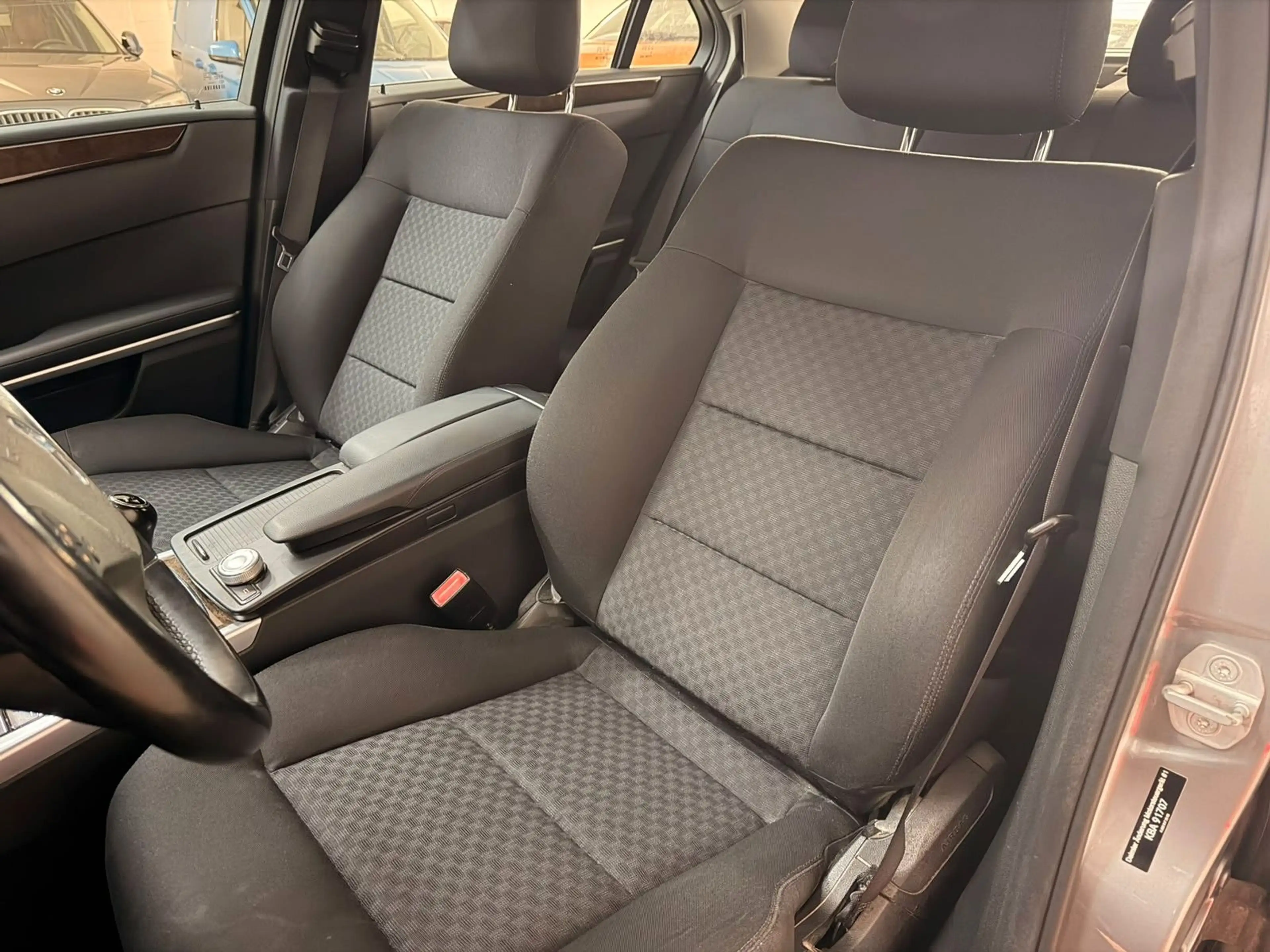 Mercedes-Benz E 220 CDI *2.HAND *TEMPO *SHZ *XNN *TÜV NEU — photo 14