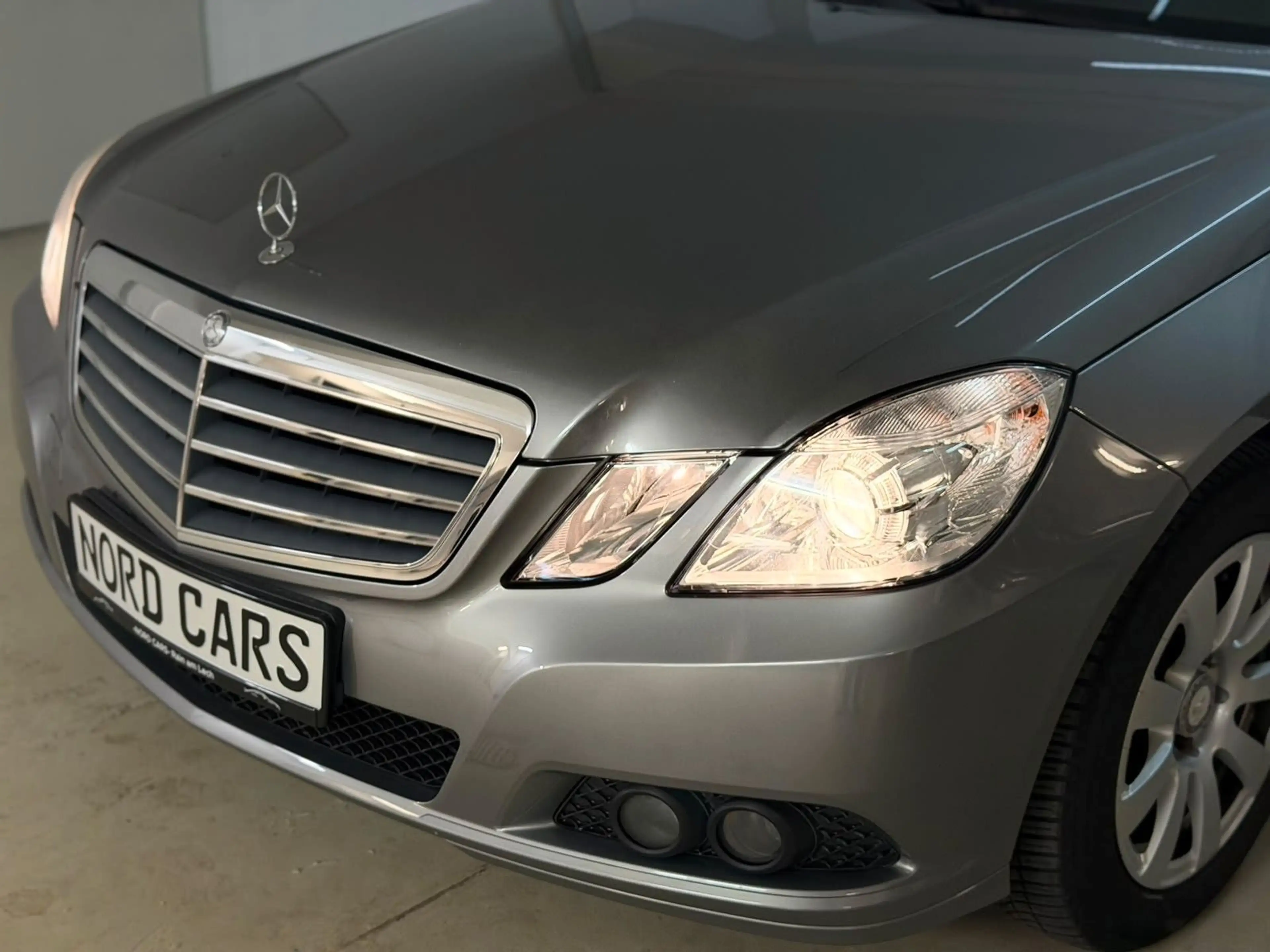 Mercedes-Benz E 220 CDI *2.HAND *TEMPO *SHZ *XNN *TÜV NEU — photo 2