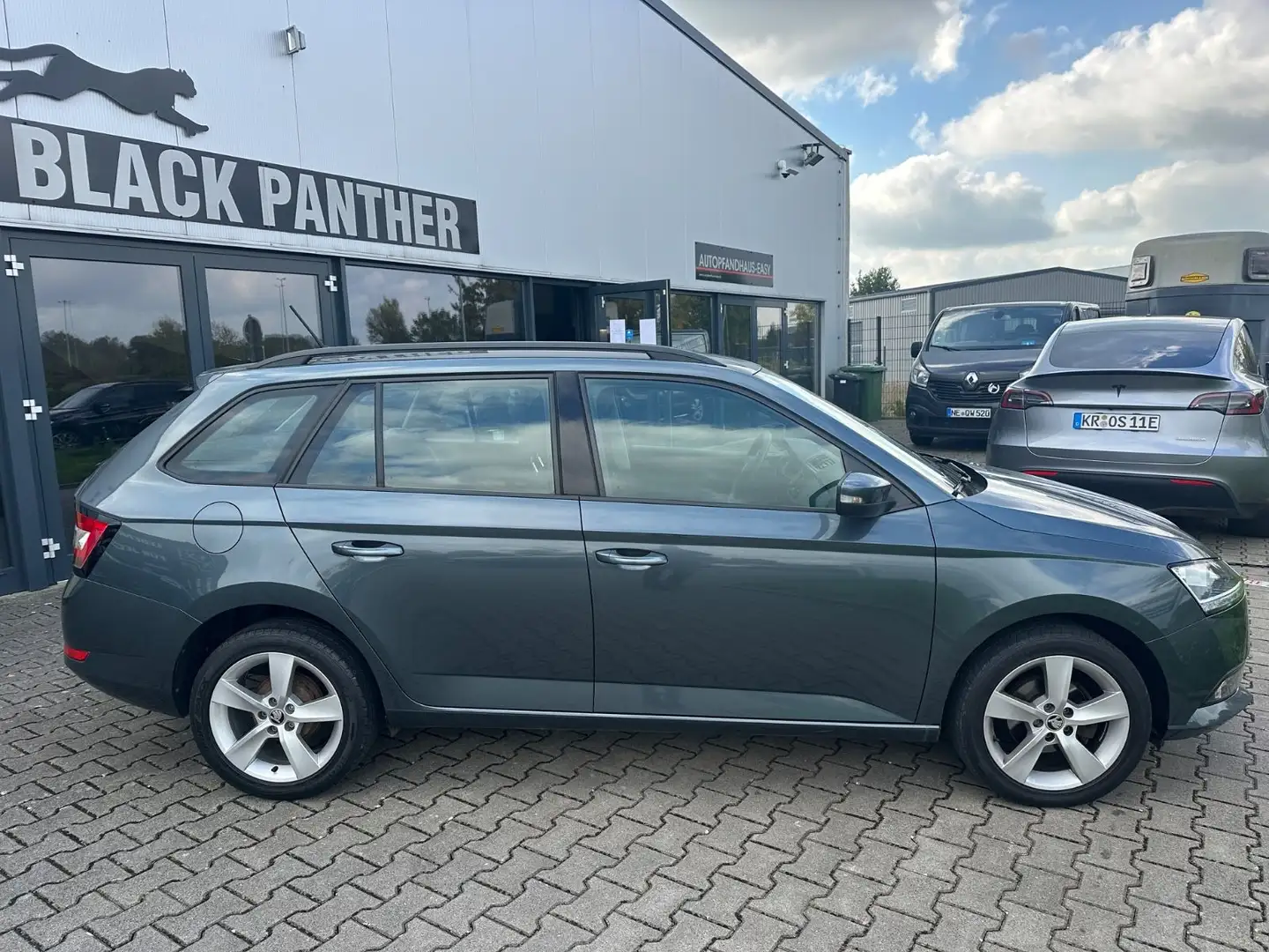 Skoda Fabia Combi Cool Plus 1Hand Alu PDC Grau - 2