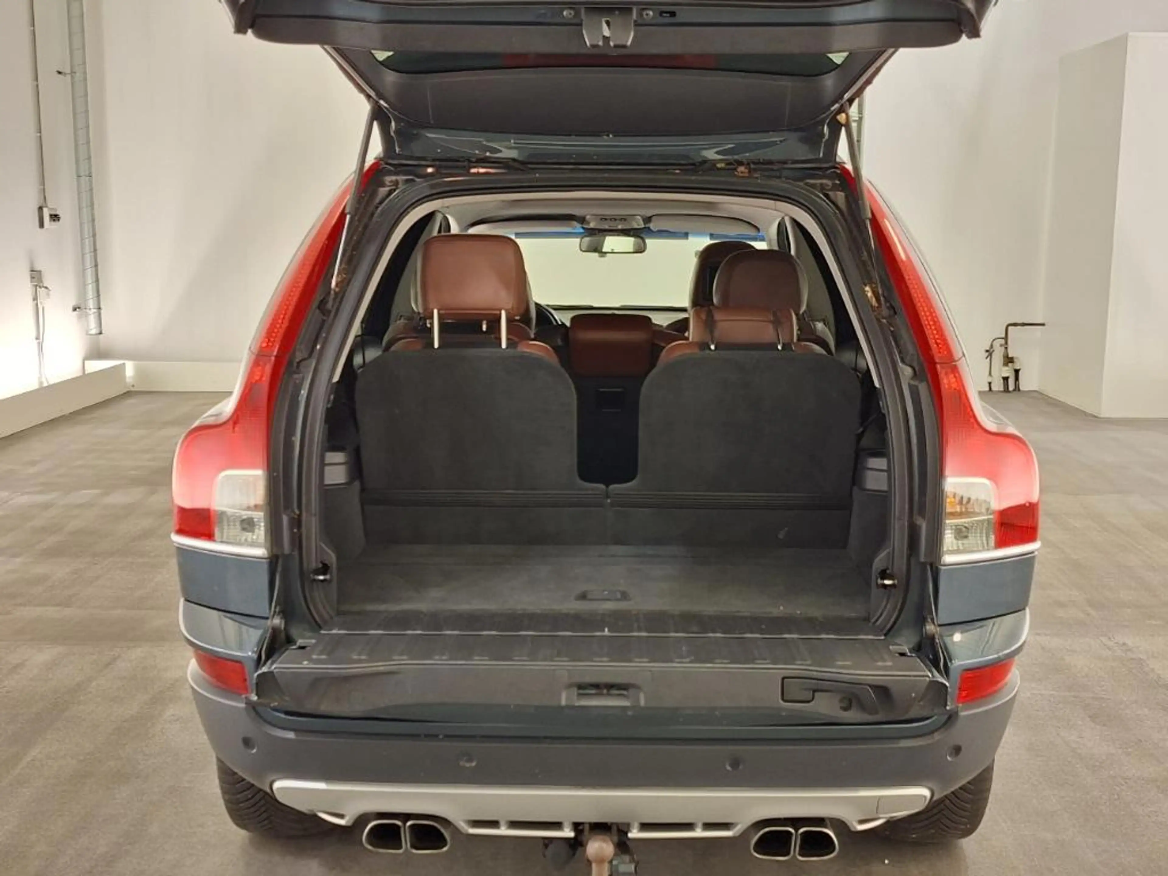 Volvo XC90 4.4 V8 Executive — photo 8