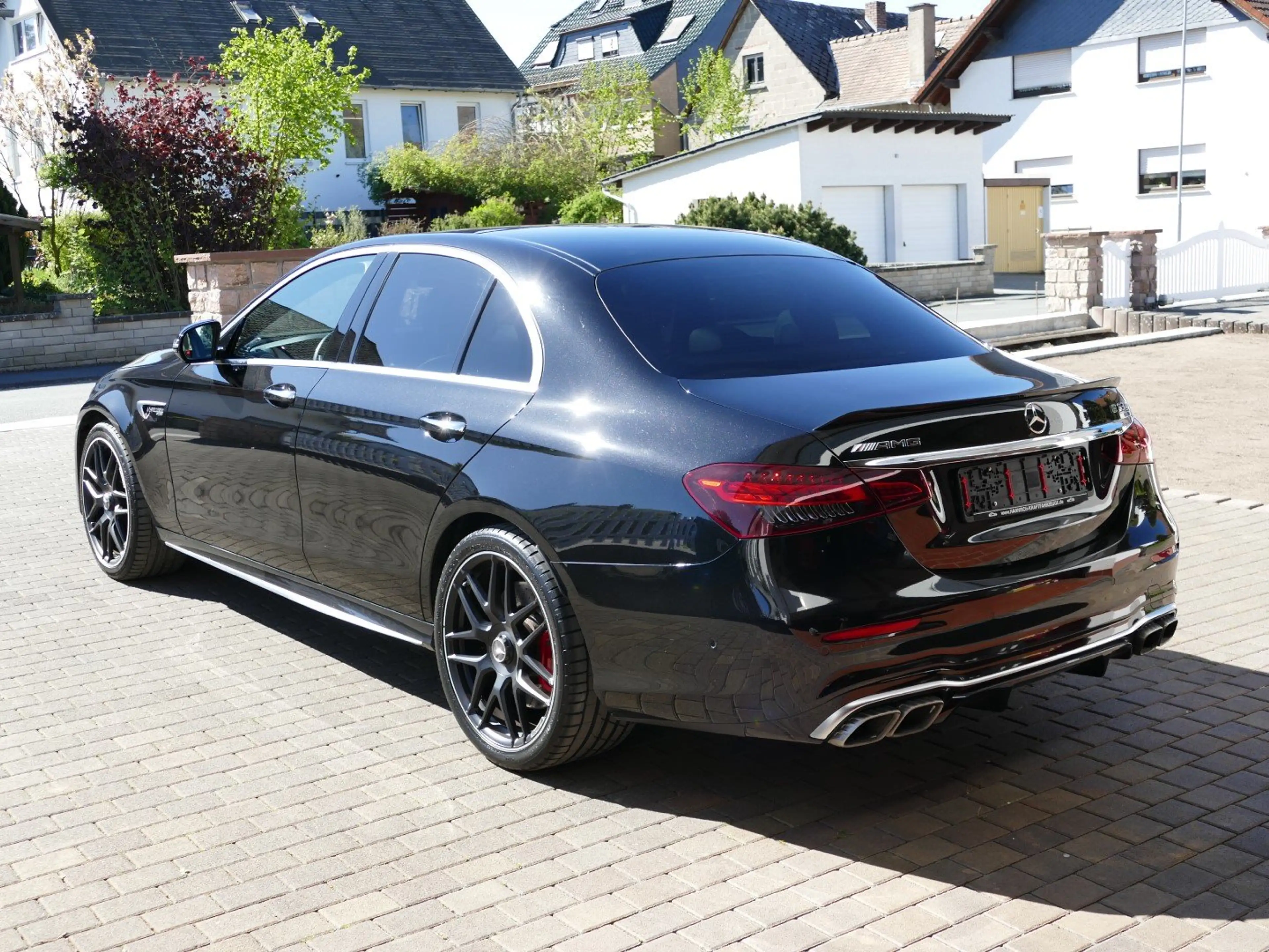 Mercedes-Benz E 63 AMG S 4MATIC+ * Perf.Abgas+Panor.dach+Distr — photo 4