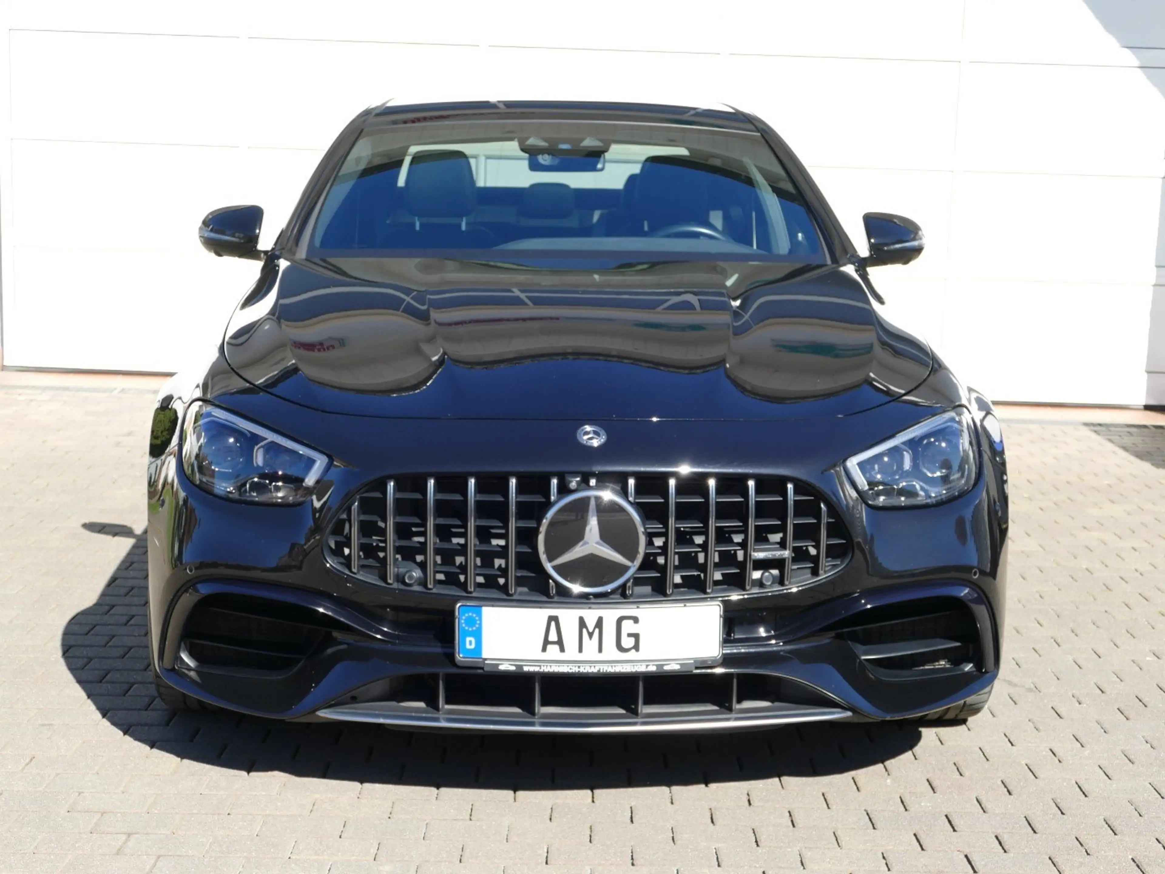 Mercedes-Benz E 63 AMG S 4MATIC+ * Perf.Abgas+Panor.dach+Distr — photo 2