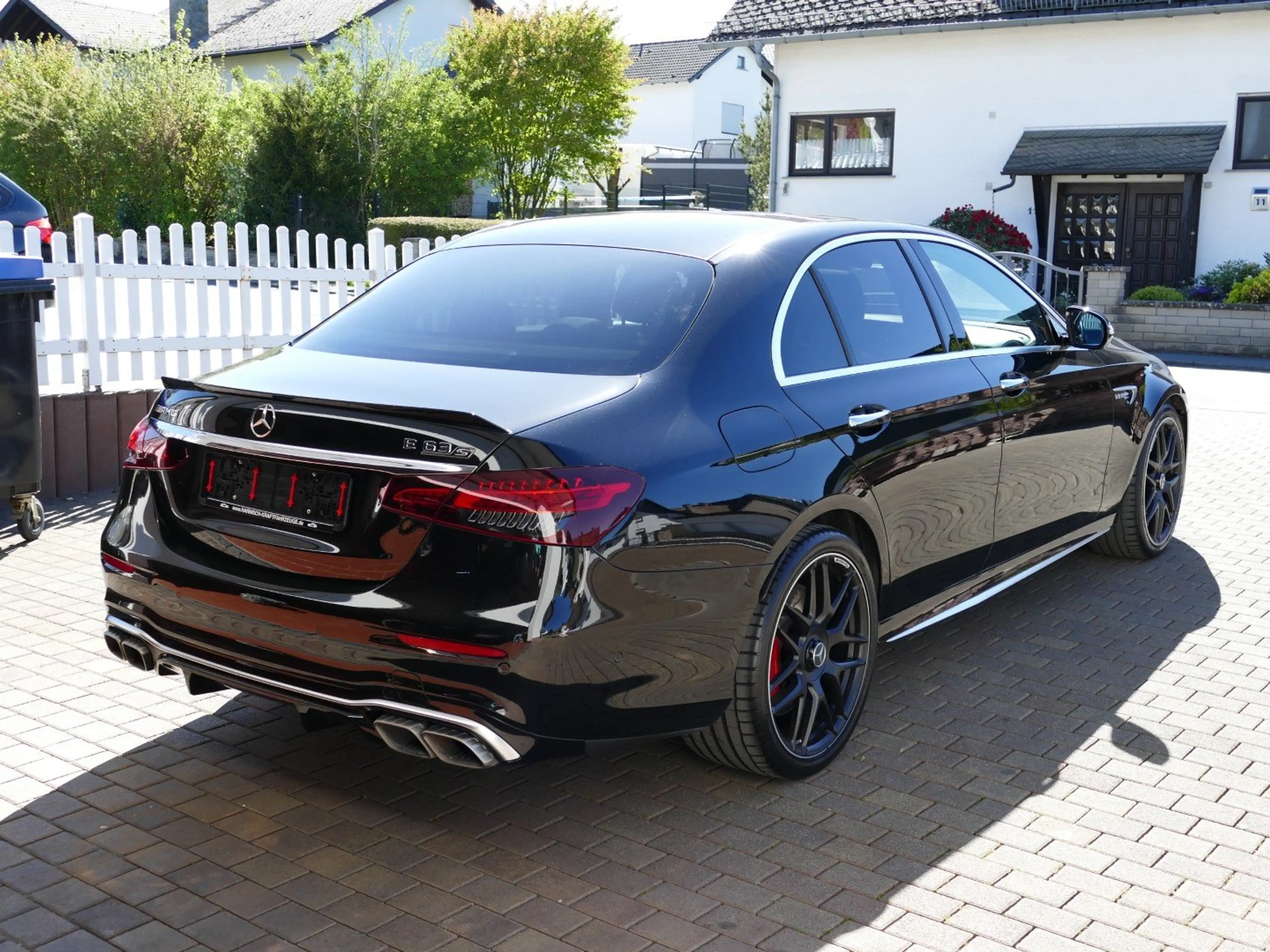 Mercedes-Benz E 63 AMG S 4MATIC+ * Perf.Abgas+Panor.dach+Distr — photo 6
