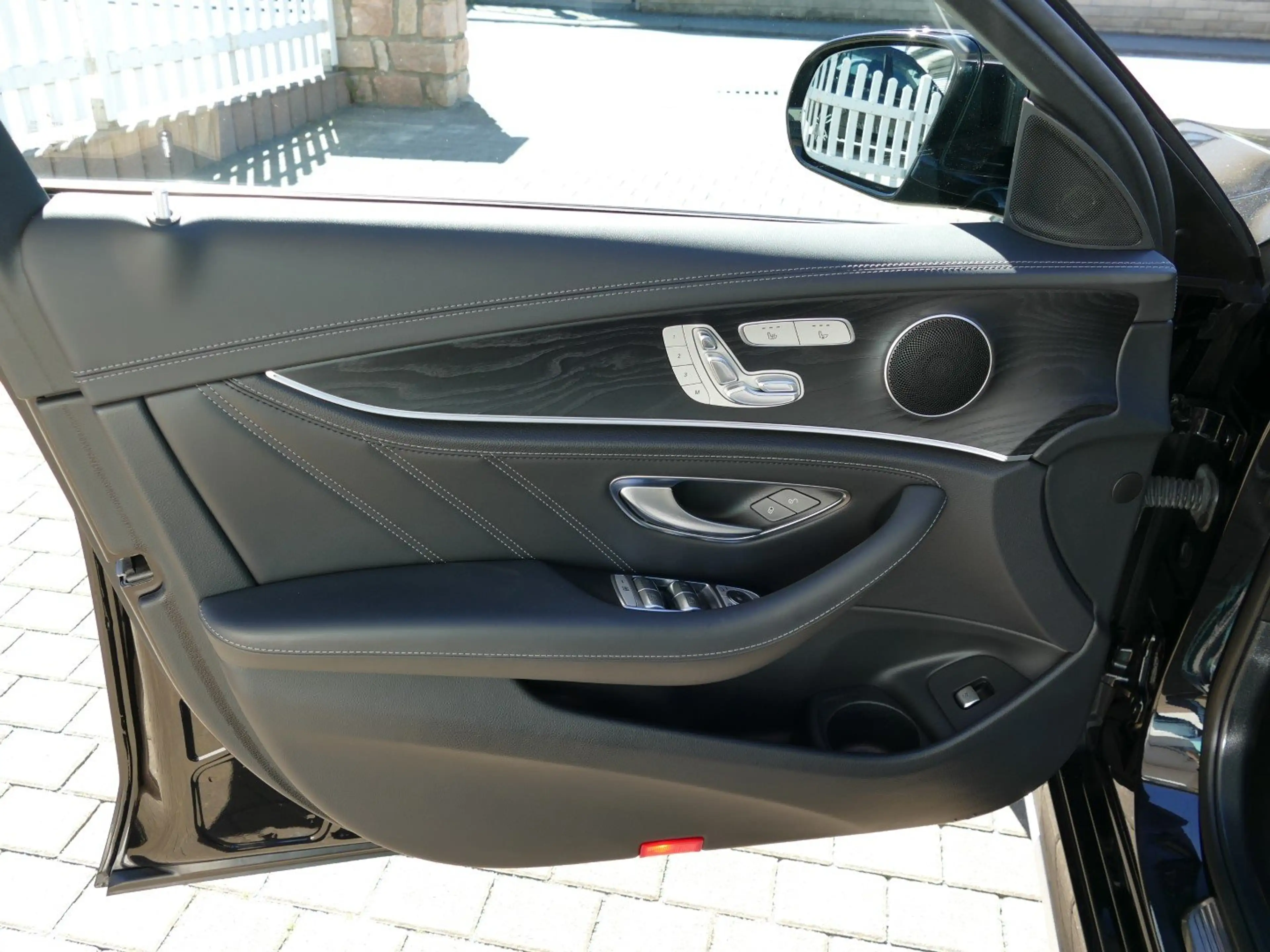 Mercedes-Benz E 63 AMG S 4MATIC+ * Perf.Abgas+Panor.dach+Distr — photo 11
