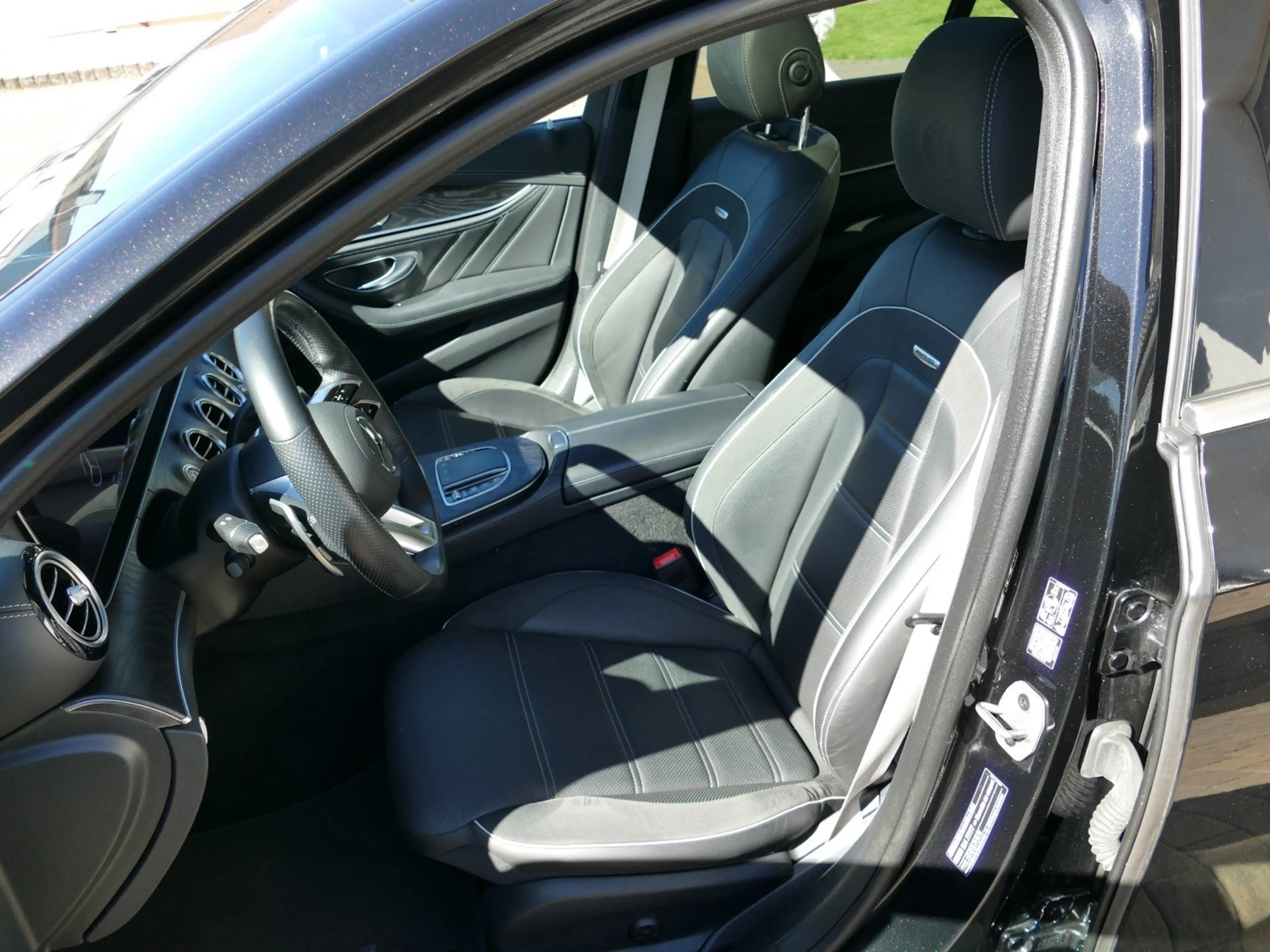 Mercedes-Benz E 63 AMG S 4MATIC+ * Perf.Abgas+Panor.dach+Distr — photo 13