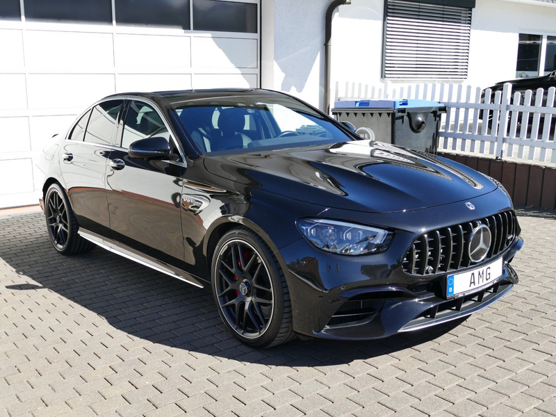 Mercedes-Benz E 63 AMG S 4MATIC+ * Perf.Abgas+Panor.dach+Distr — photo 3