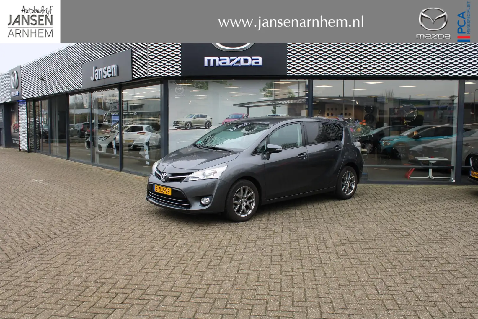 Toyota Verso 1.8 VVT-i Business Top 5 editie , Automaat, Trekha Šedá - 1