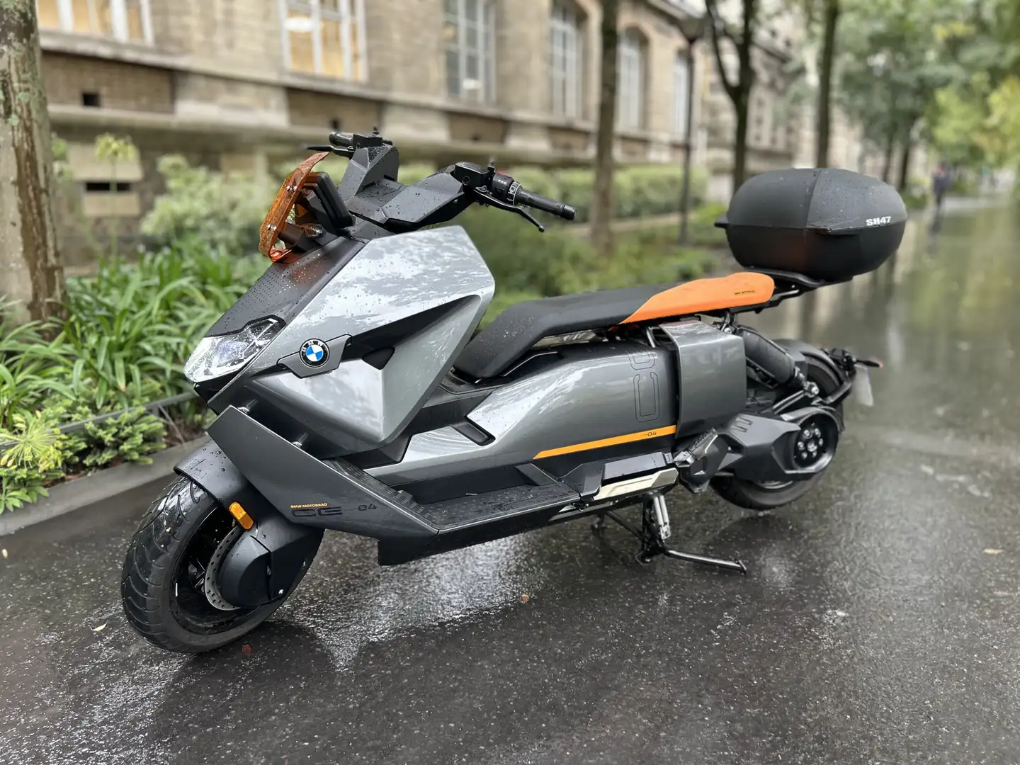 BMW CE 04 Grau - 2