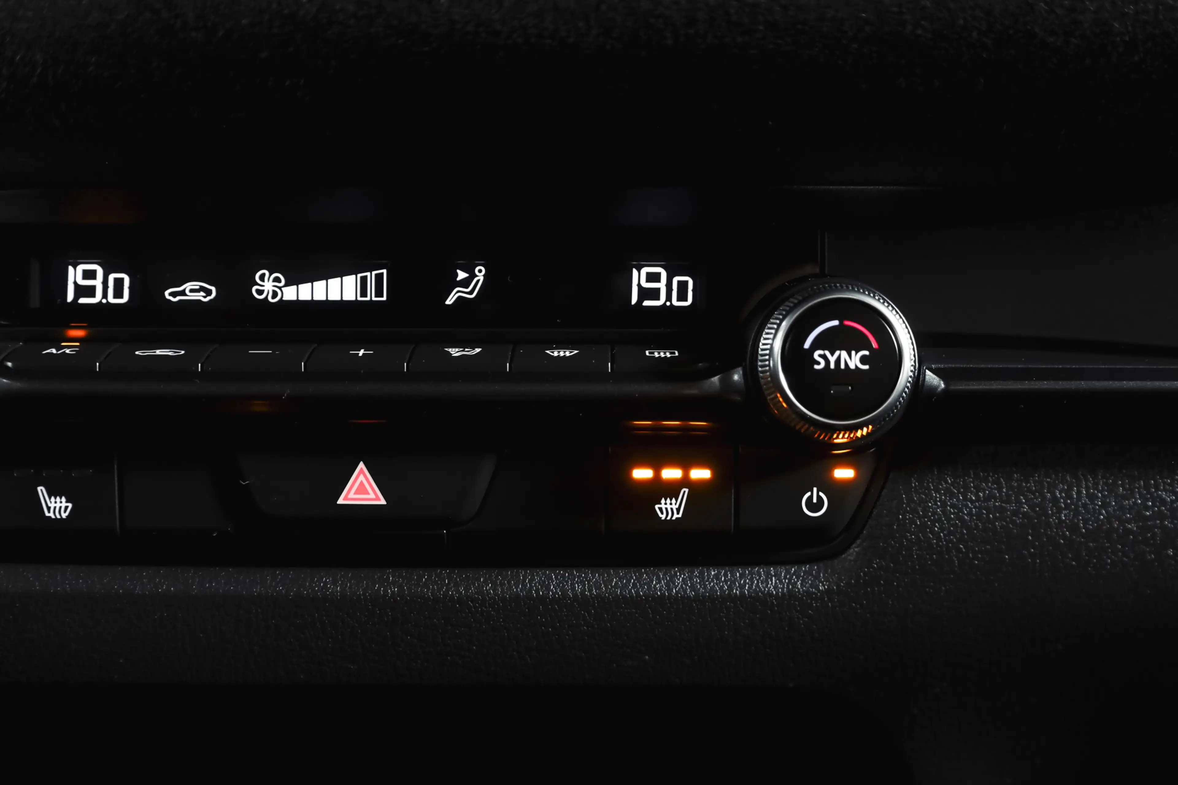 Mazda CX-30 2.0 e-SkyActiv-X 186 PK M Hybrid Nagisa Org. NL. | — photo 30