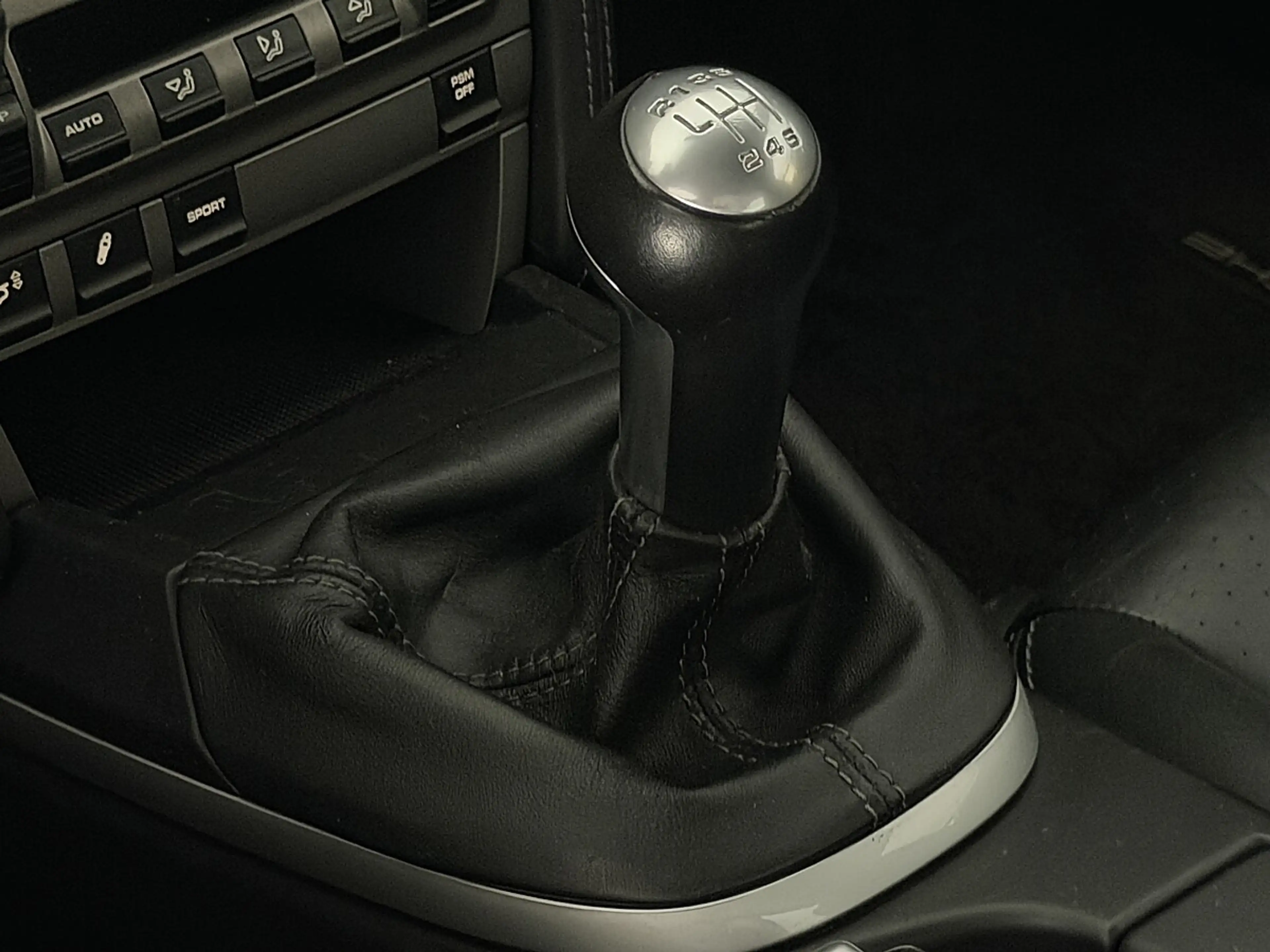Porsche 997 911 997.1 Carrera 4S Handschalter — photo 13