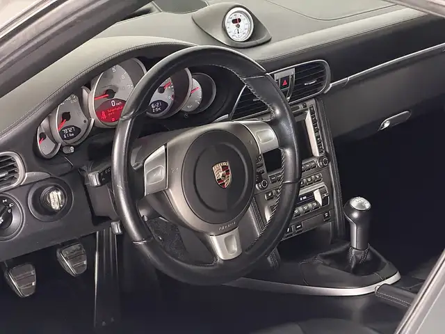 Porsche 997 911 997.1 Carrera 4S Handschalter Ansicht 9