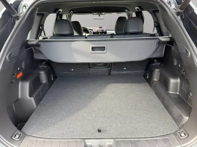 Mitsubishi Outlander view 6