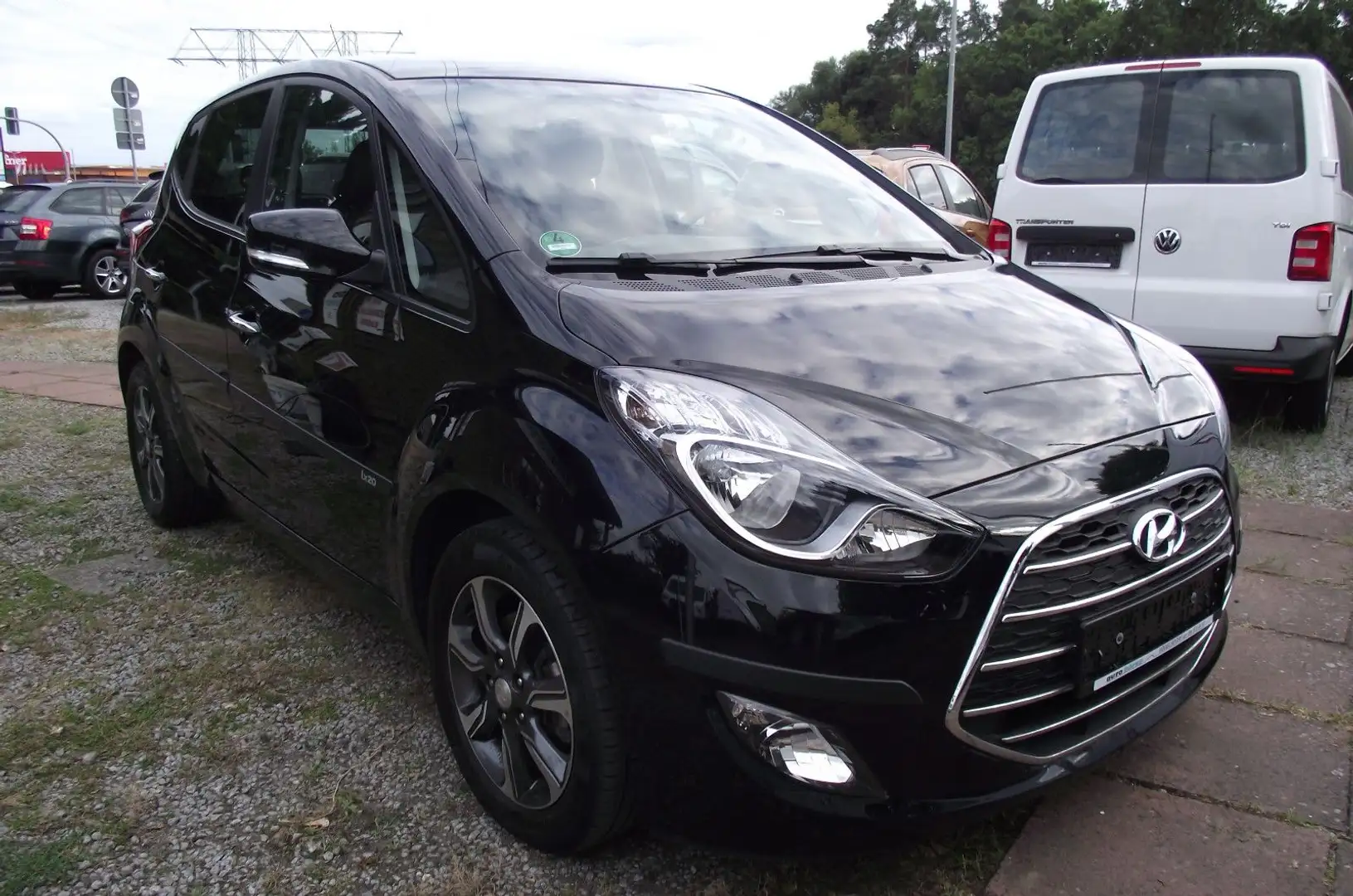 Hyundai iX20 YES! Plus  Automatik , Navi Schwarz - 1