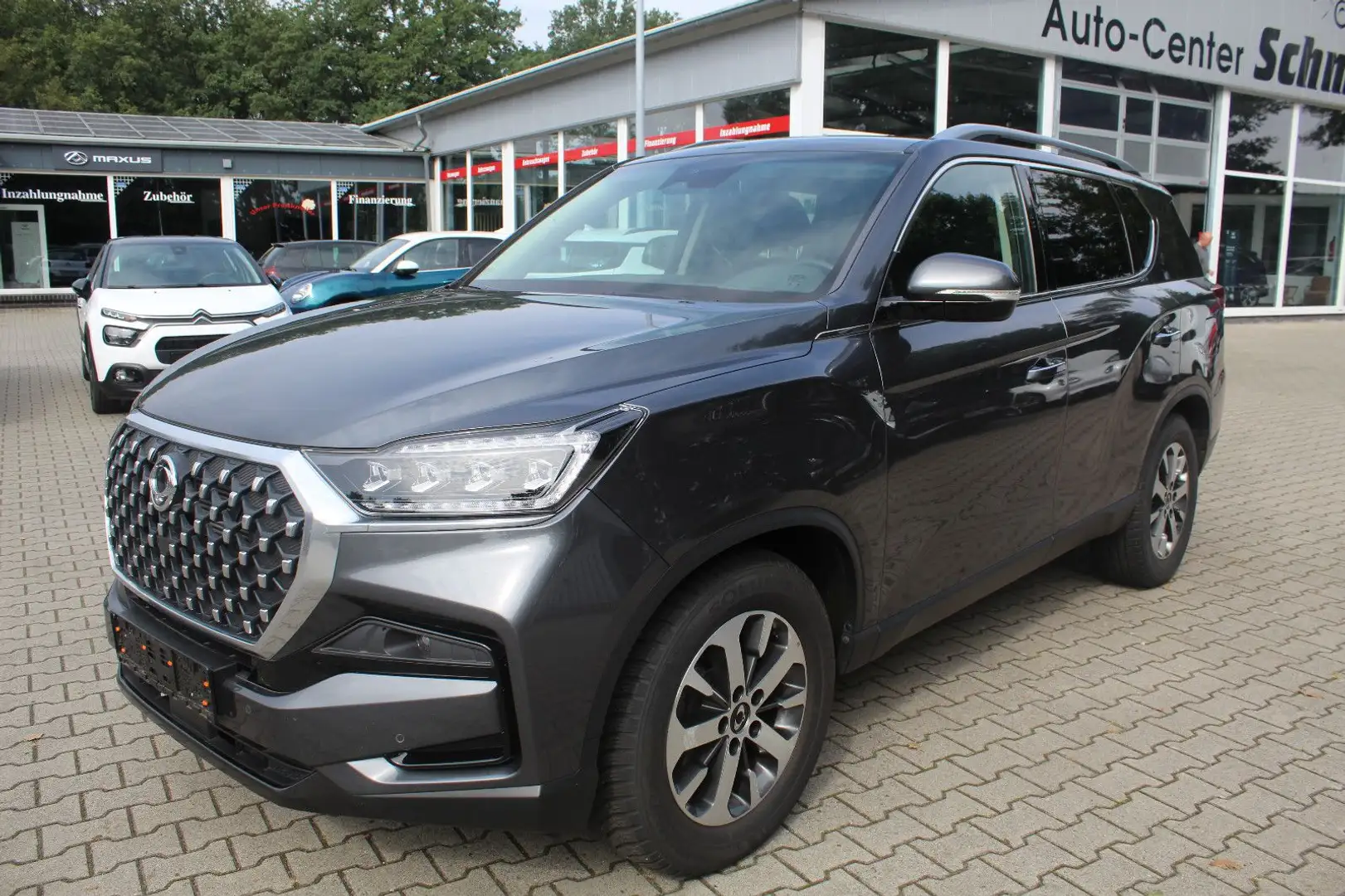 SsangYong Rexton 2.2 Diesel e-XDi 220 Quartz 4WD AT Grau - 1