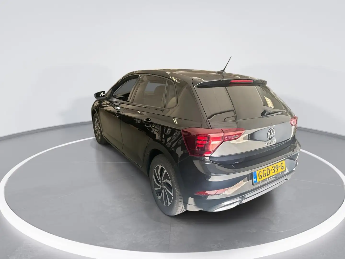 Volkswagen Polo 1.0 TSI 95pk DSG Life Edition · Camera · Apple/And Zwart - 2