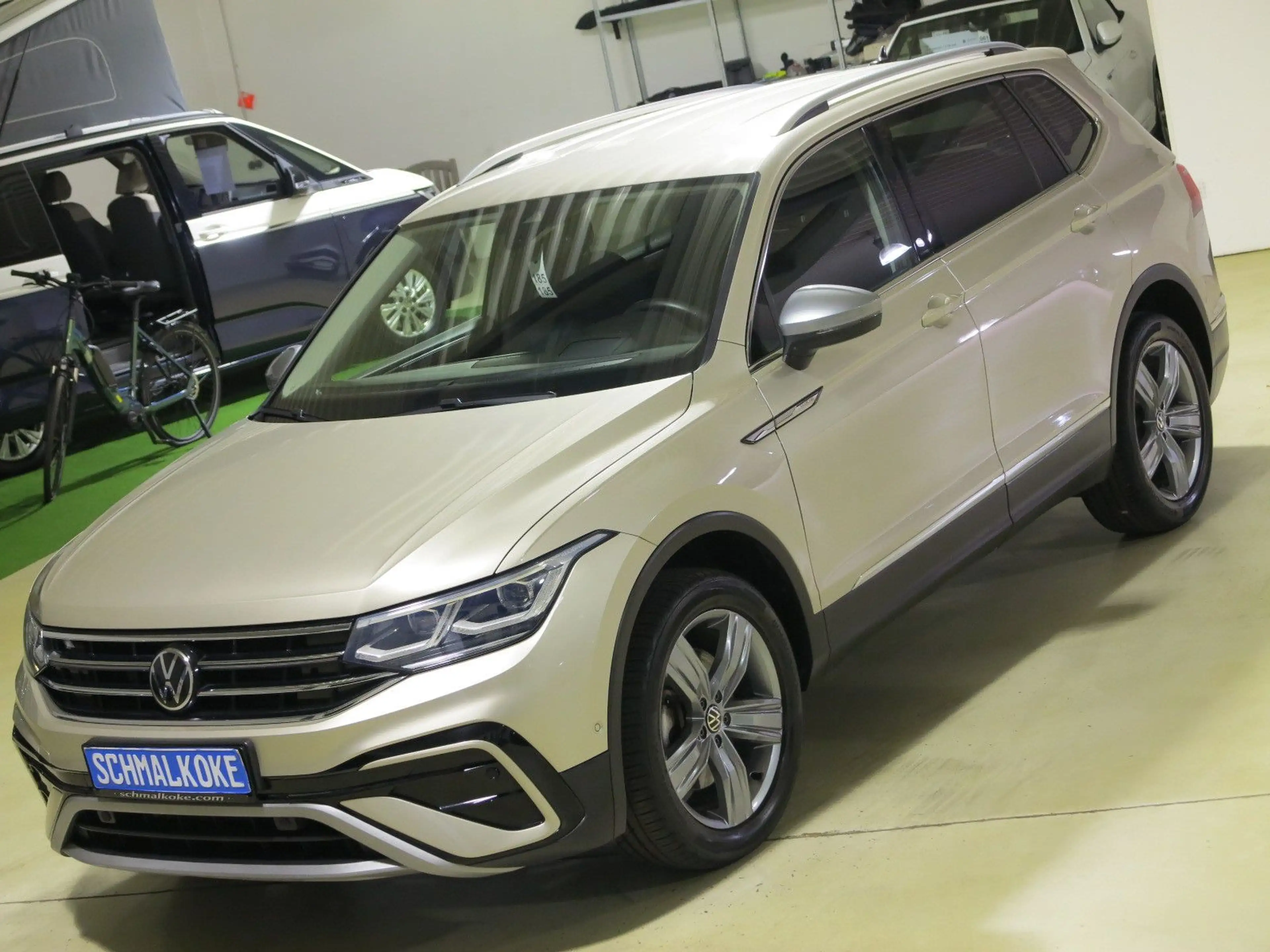 Volkswagen Tiguan Allspace 2.0 TDI SCR 4Mot DSG7 Elegance — photo 2