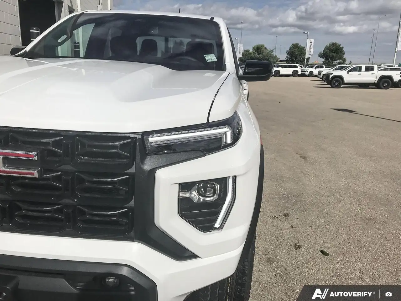 GMC Canyon снимка GMC Canyon