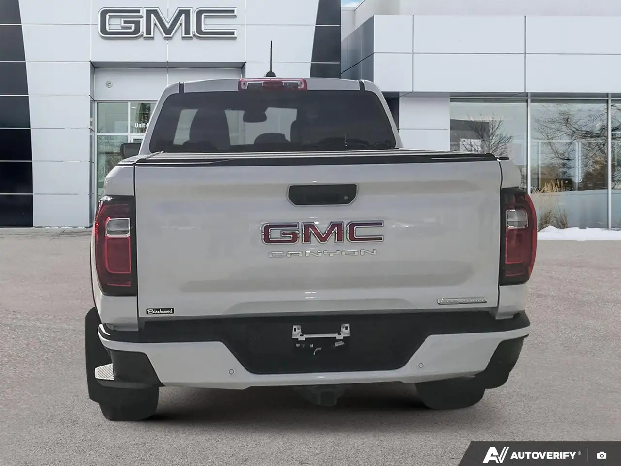 GMC Canyon снимка GMC Canyon