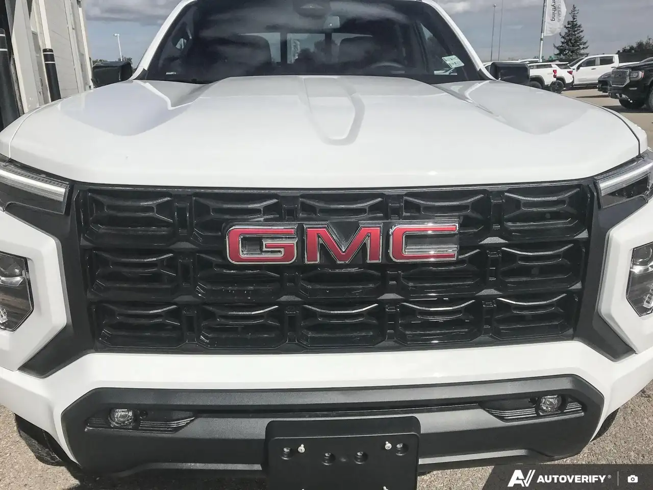 GMC Canyon снимка GMC Canyon