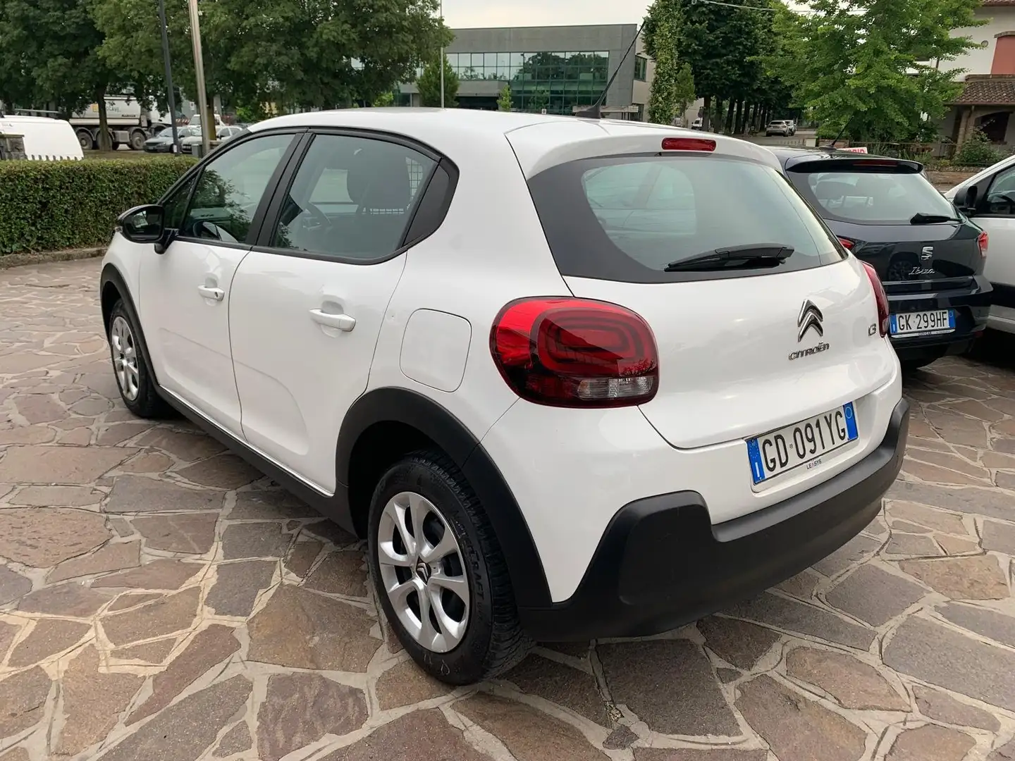 Citroen C3 BlueHDi 100 S&S Feel Van Blanco - 2